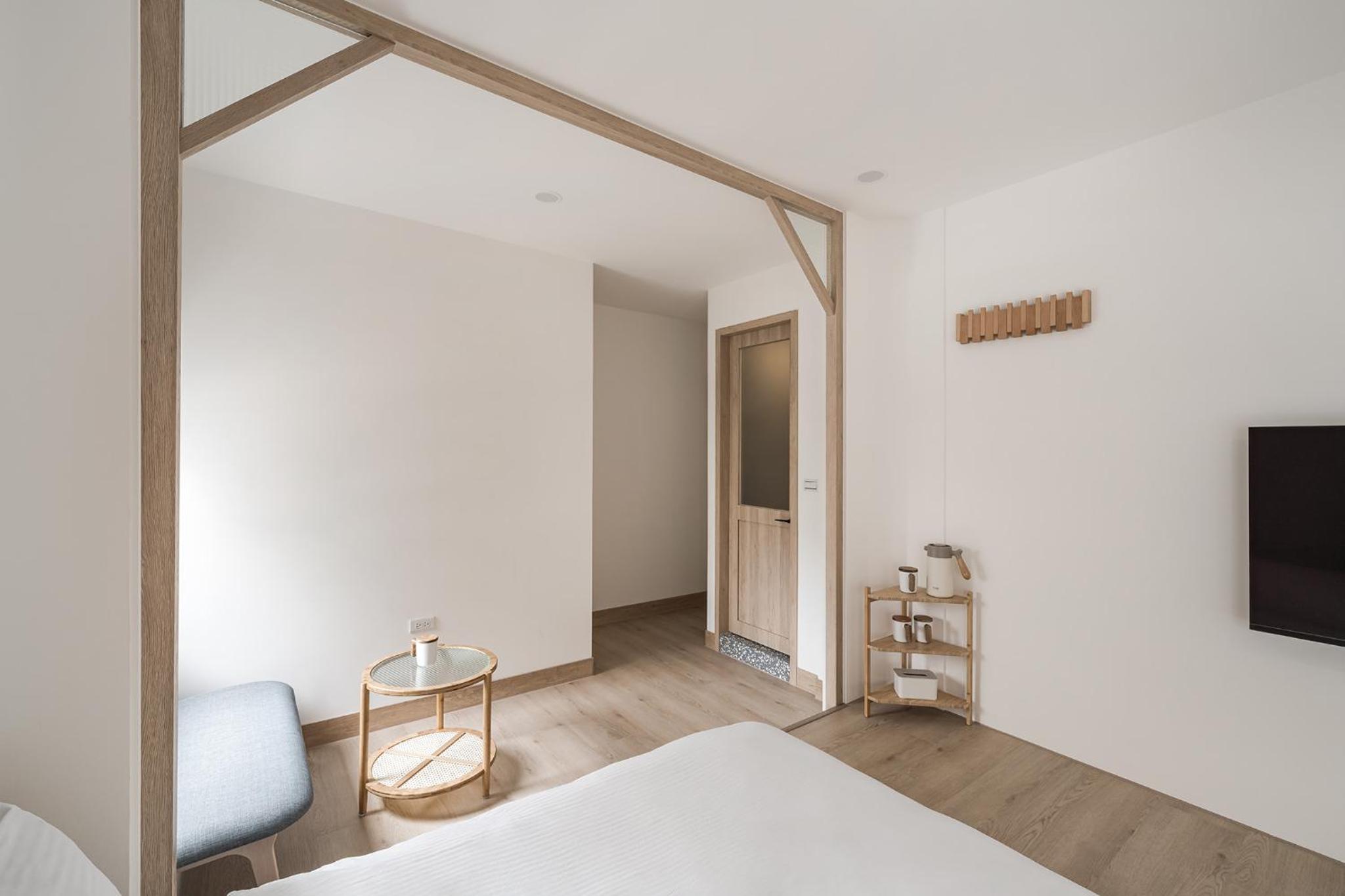 Standard Double Room - Photo 24