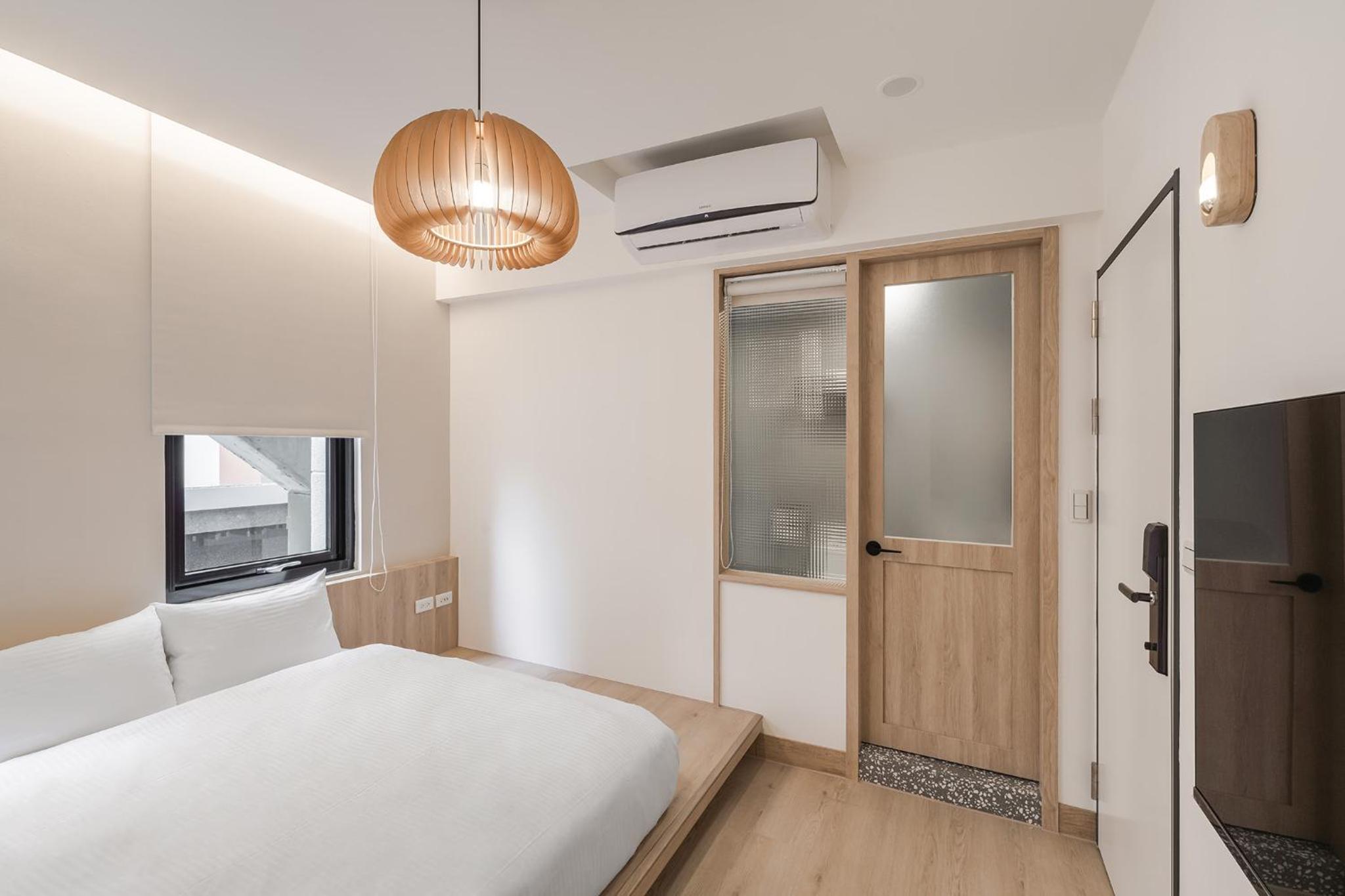 Standard Double Room - Photo 7
