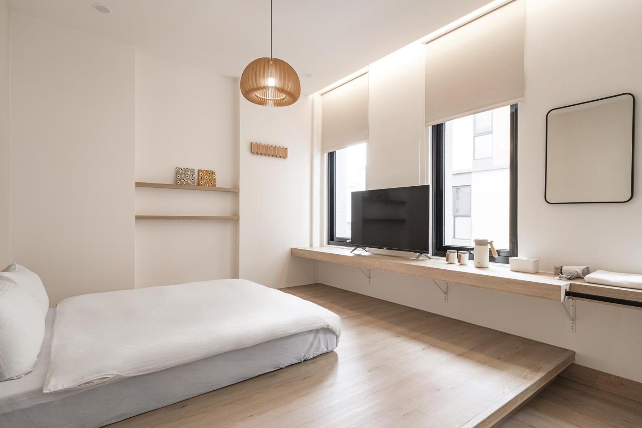 Standard Double Room - Photo 9