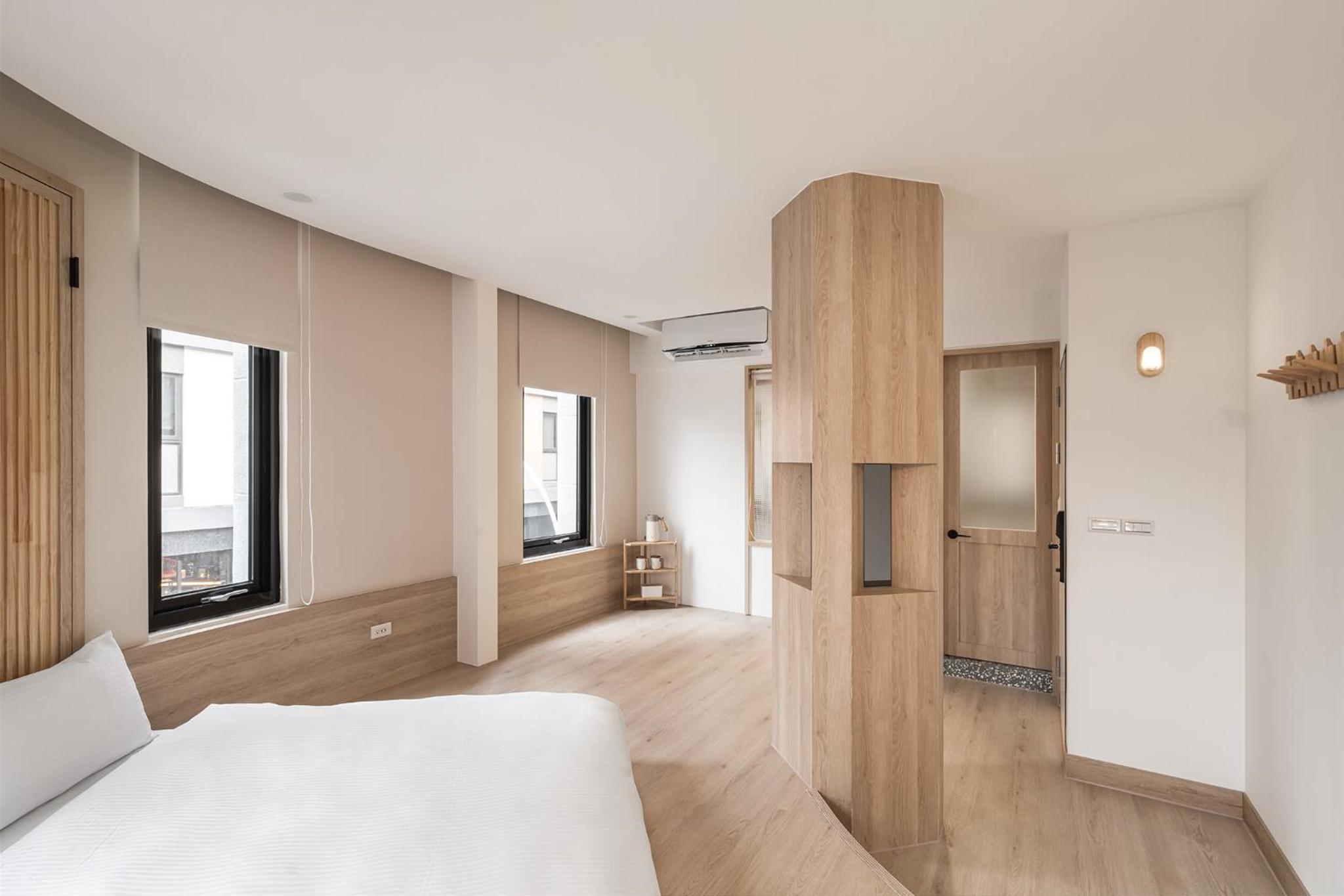 Standard Double Room - Photo 10