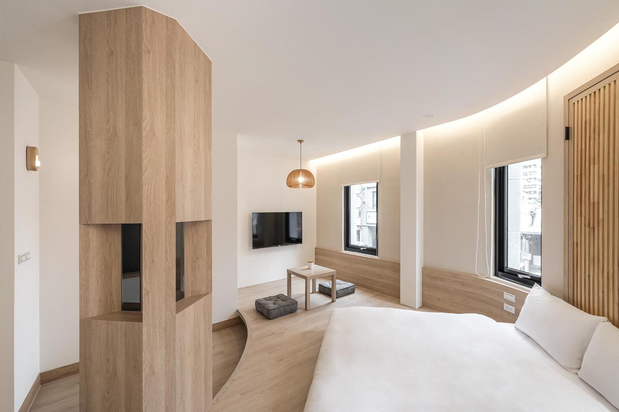 Standard Double Room - Photo 15