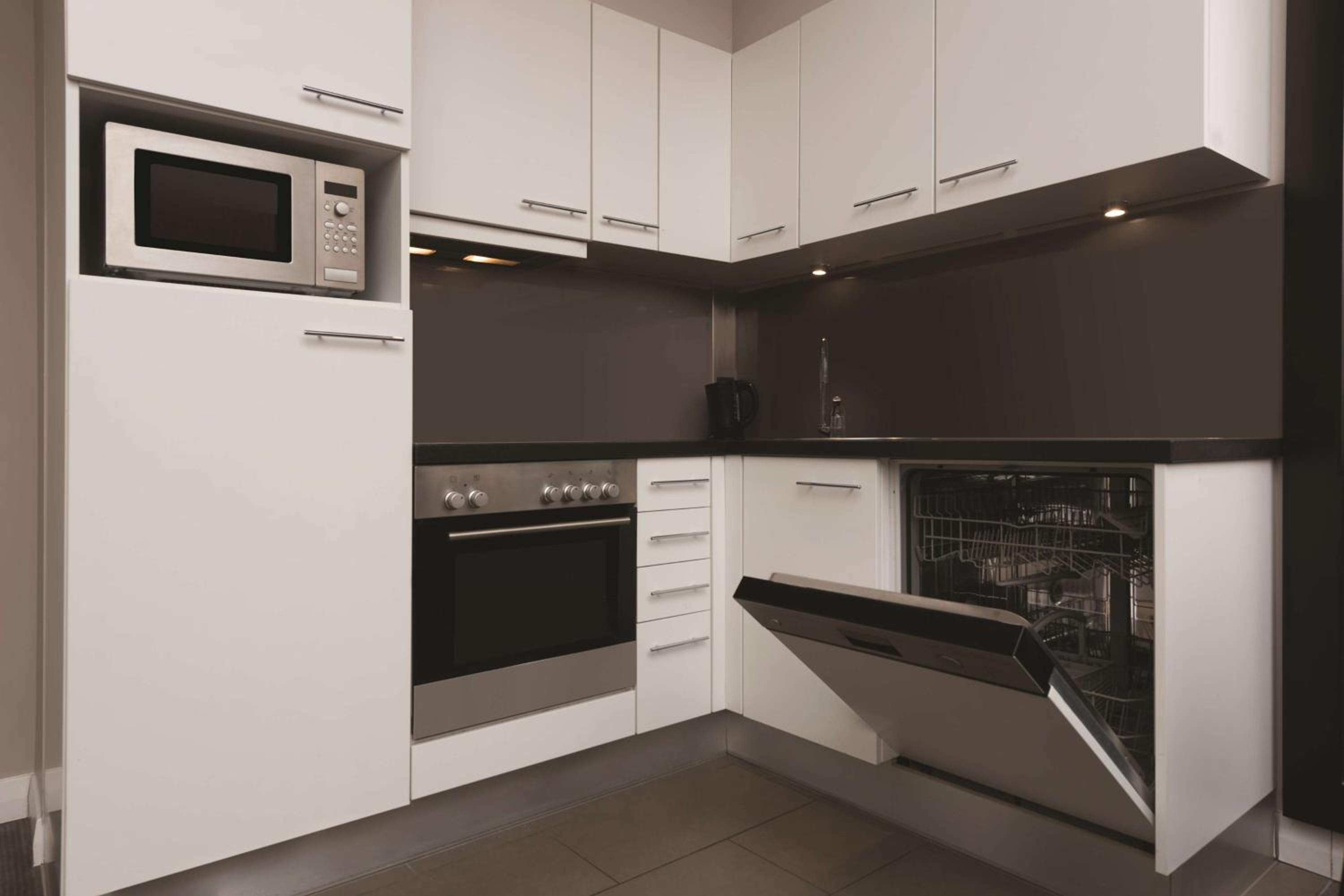 Two-Bedroom Apartment - Photo 4