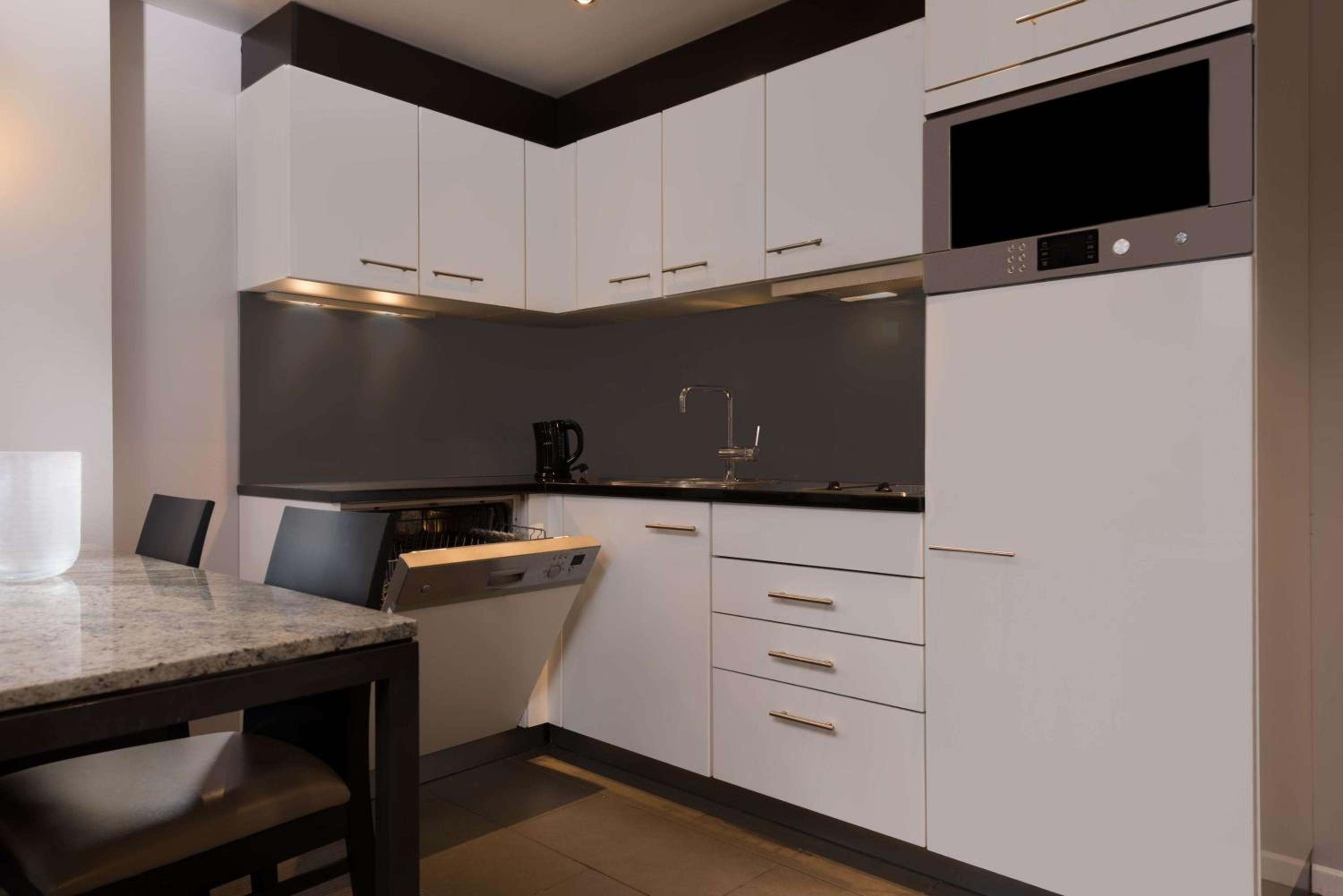 2-Bedroom Apartment - Photo 9