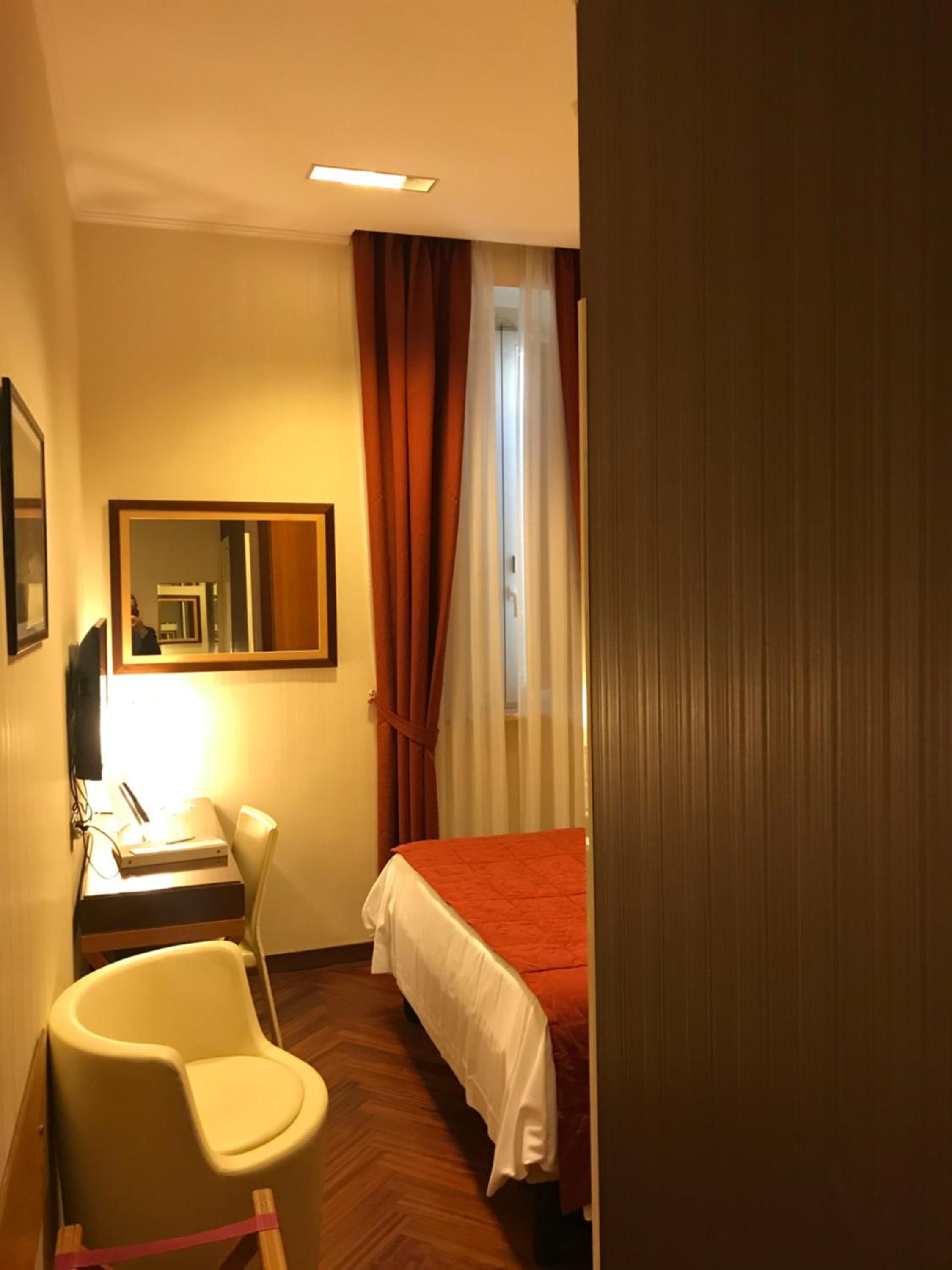 Classic Single Room