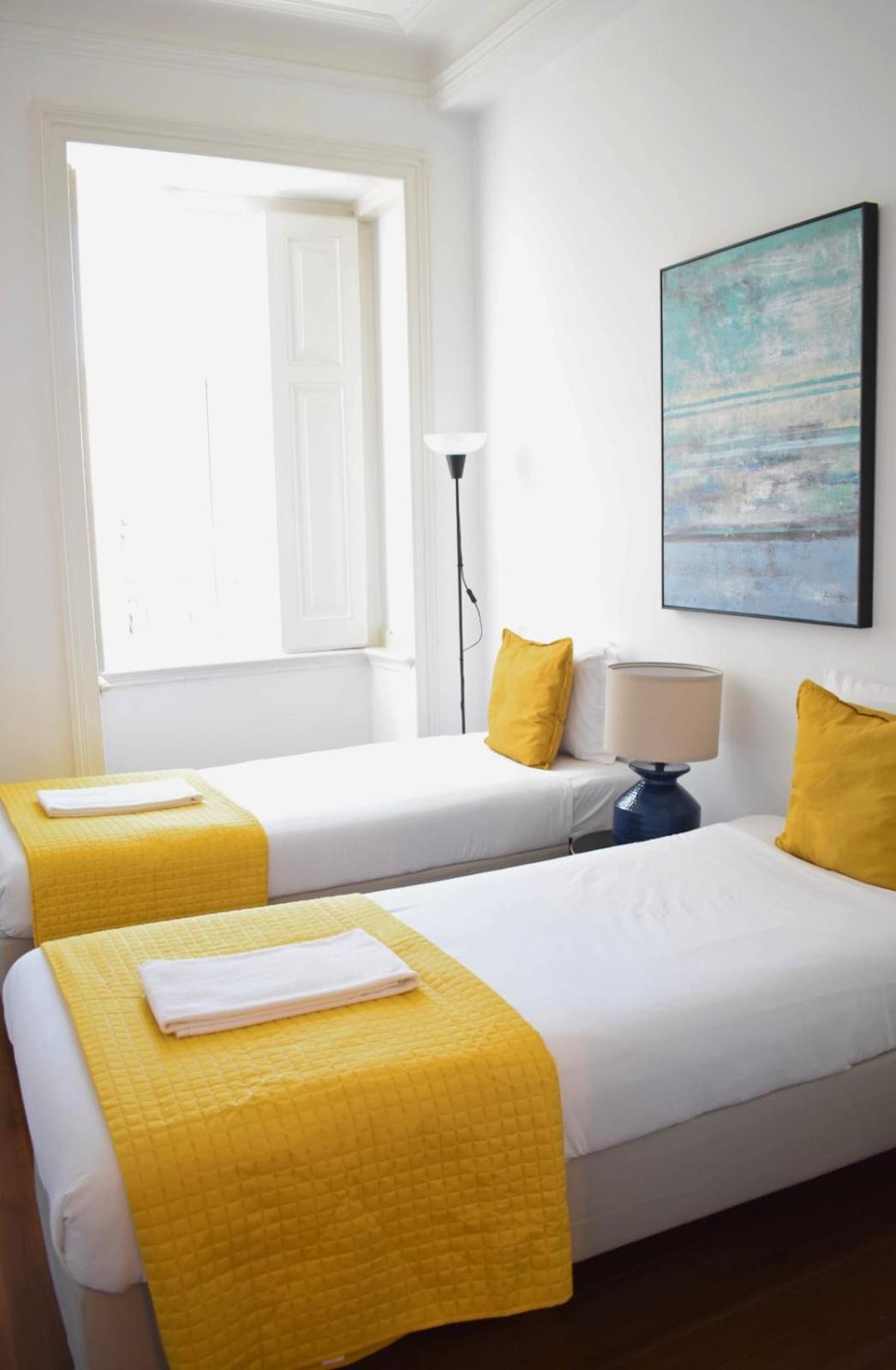 Three-Bedroom Apartment - Photo 4