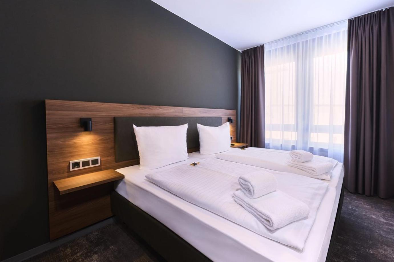 Deluxe Double Room with Extra Bed