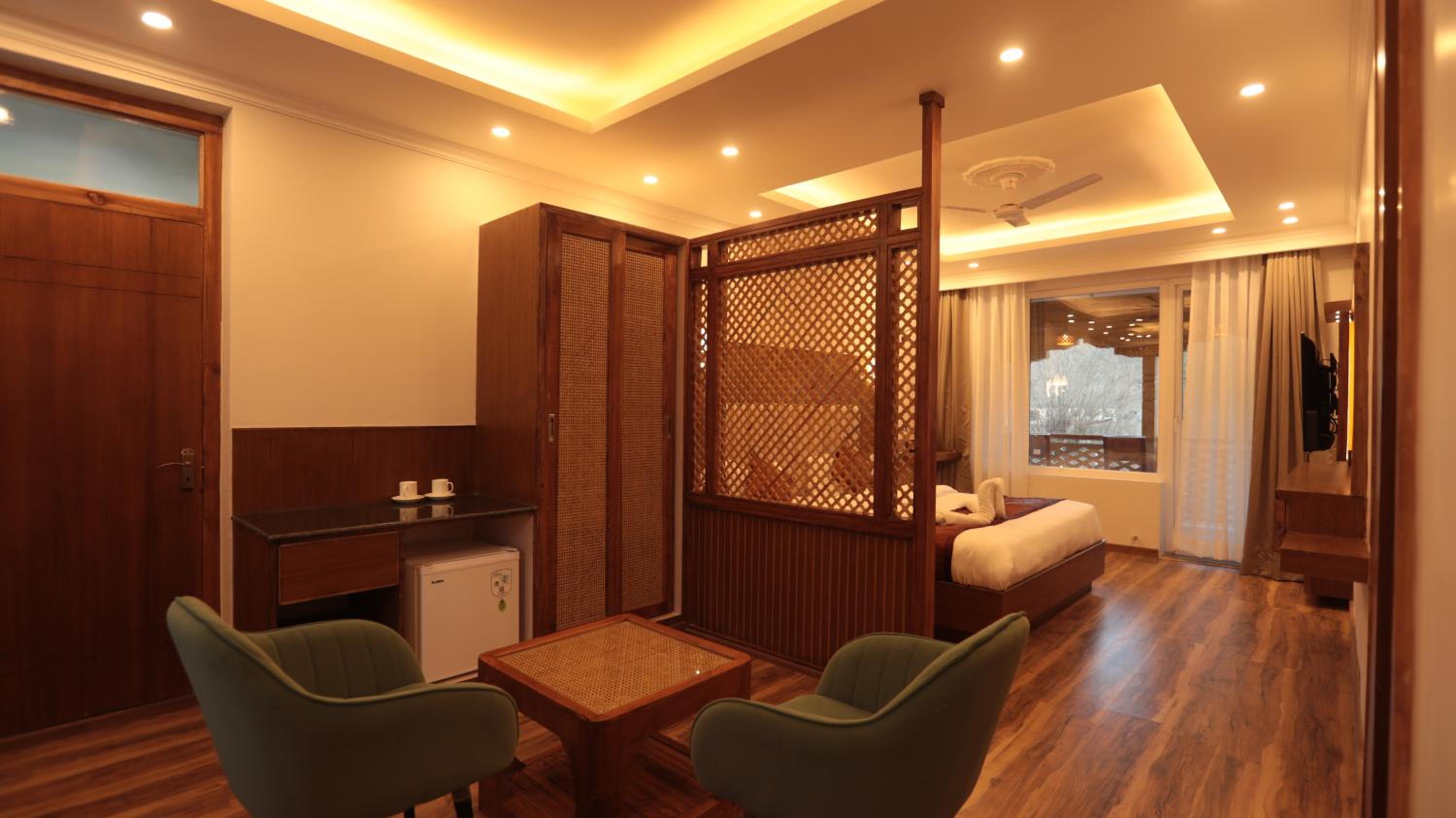 Deluxe Suite - Photo 4