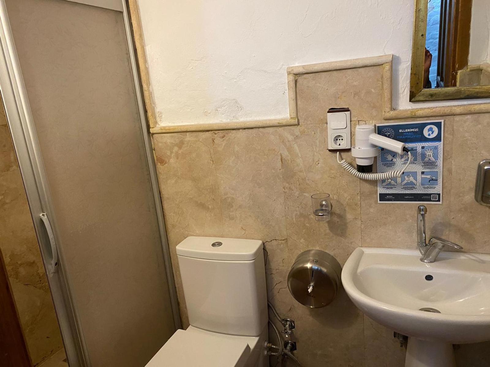 Budget Triple Room - Photo 3