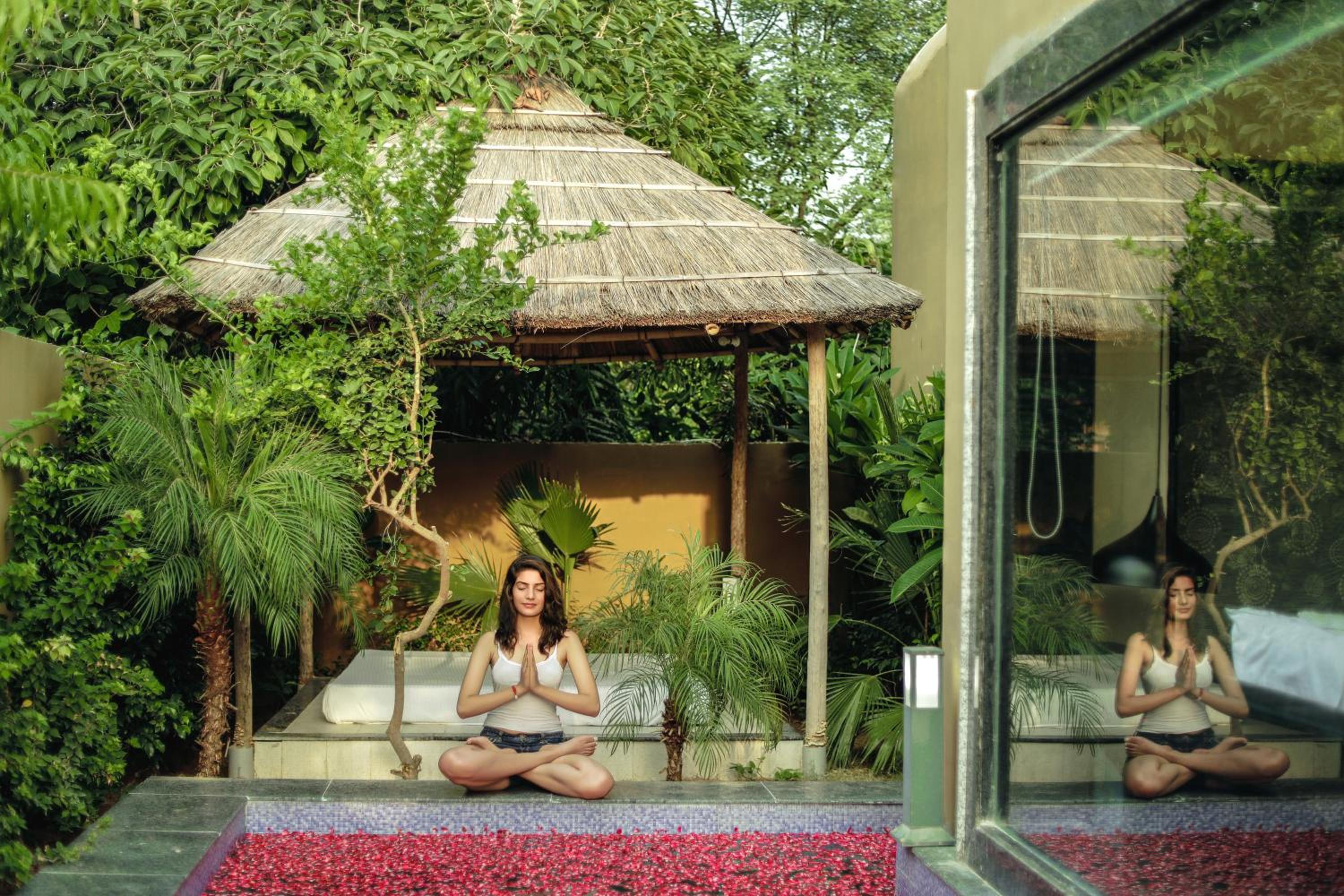 Exotic Villa with Plunge Pool, Jacuzzi and Private Sit Out - Photo 30