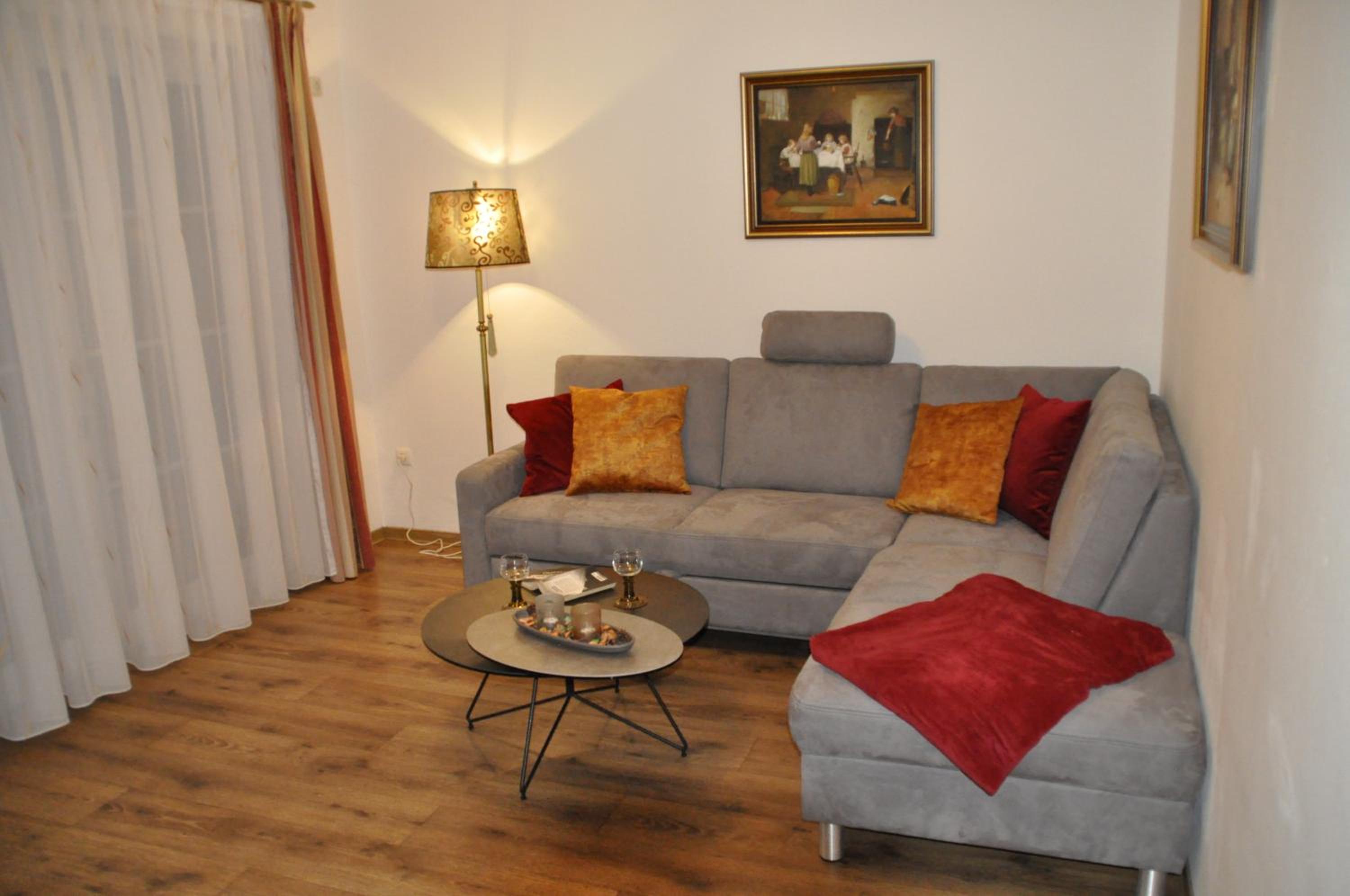 One-Bedroom Apartment with Terrace photo 1