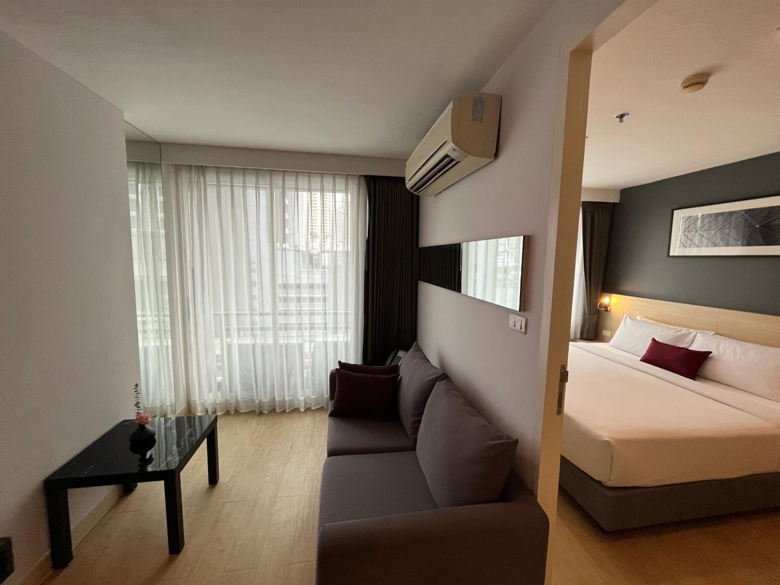 Executive Room photo 2