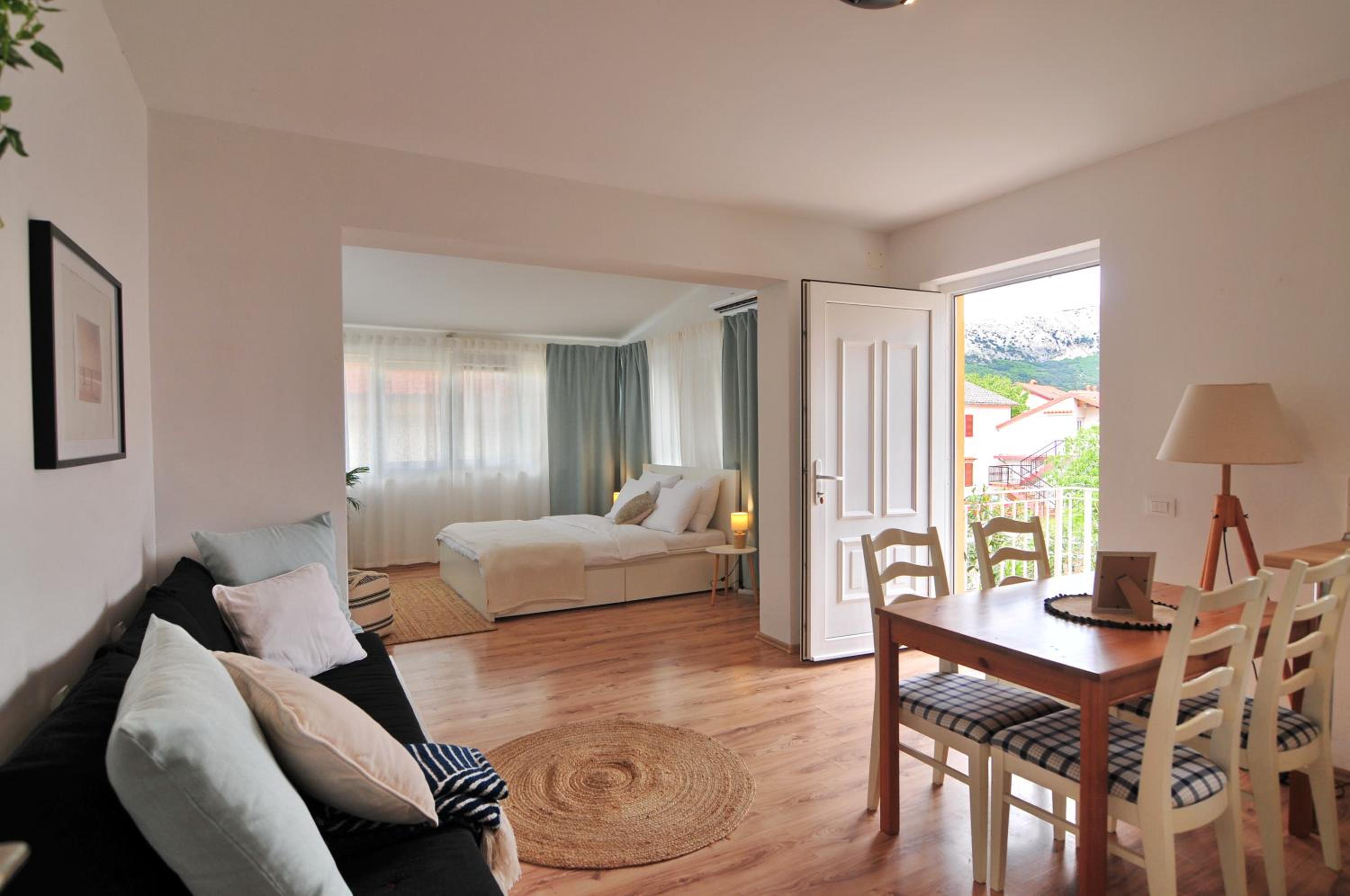 Studio with Terrace photo 3
