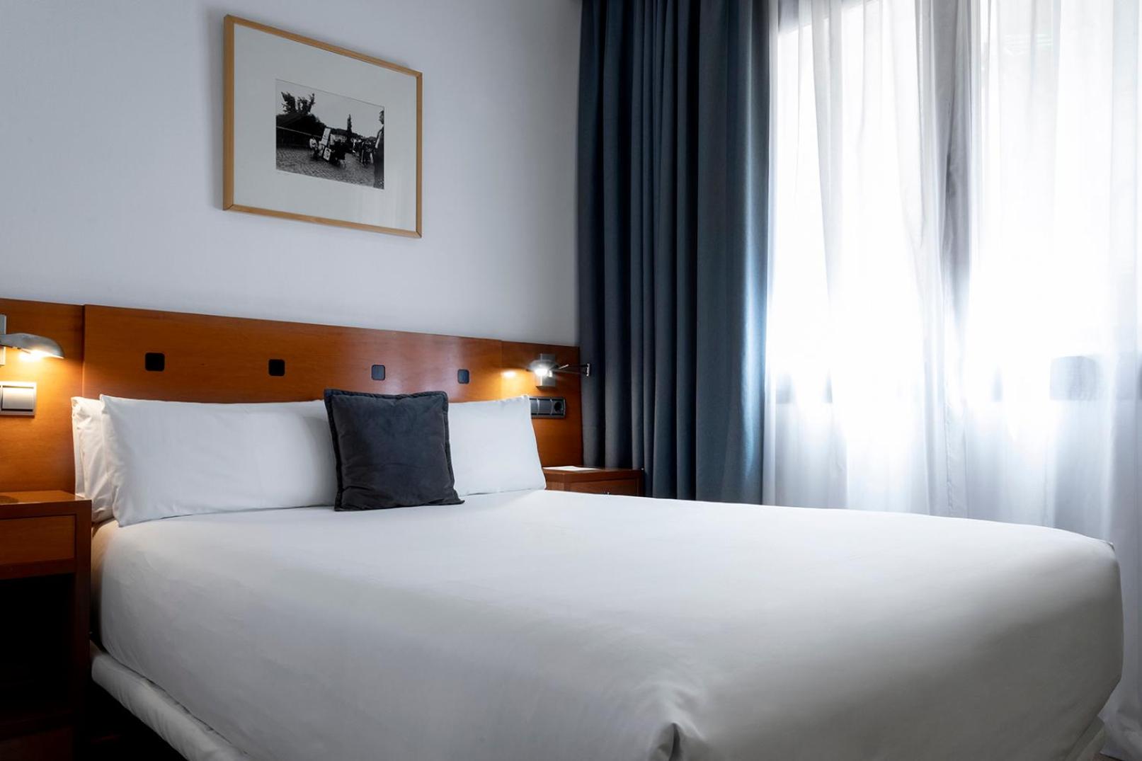 Habitación Doble Pequeña (1-2 Adultos)