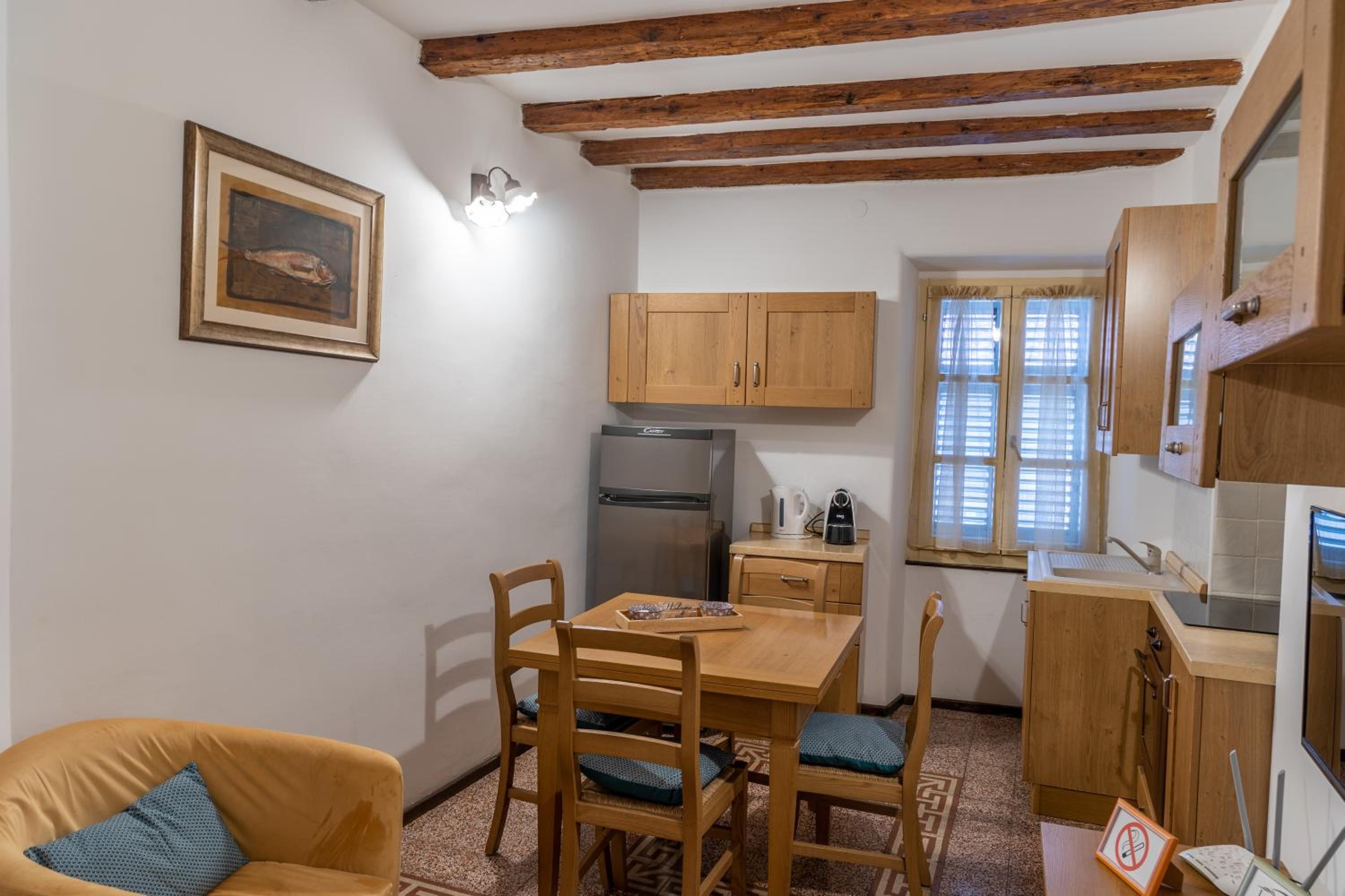 Two-Bedroom Apartment - Photo 21