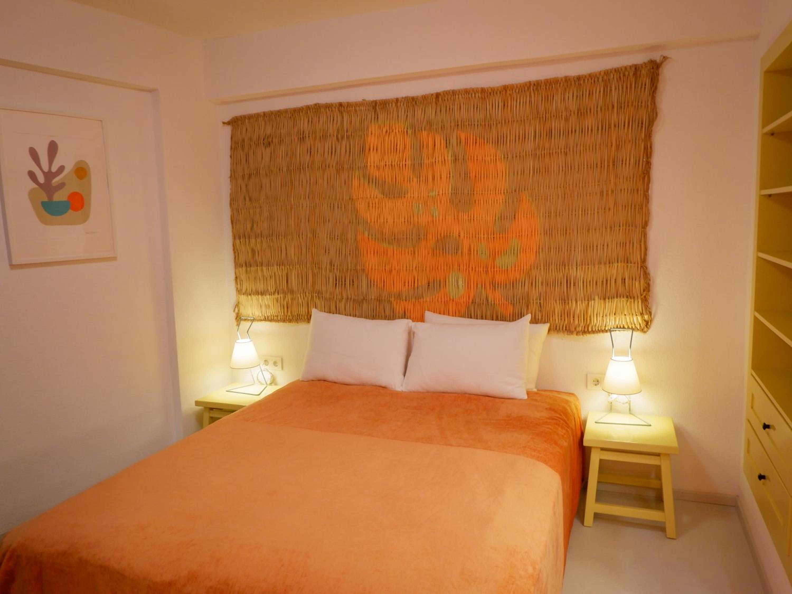Deluxe Double Room with Shower