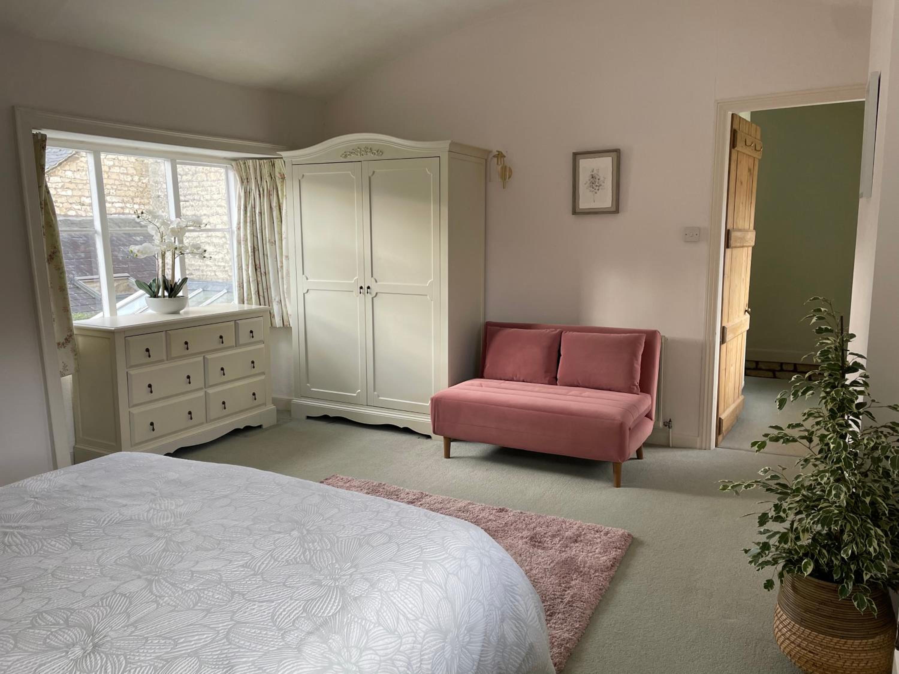 One-Bedroom House photo 1