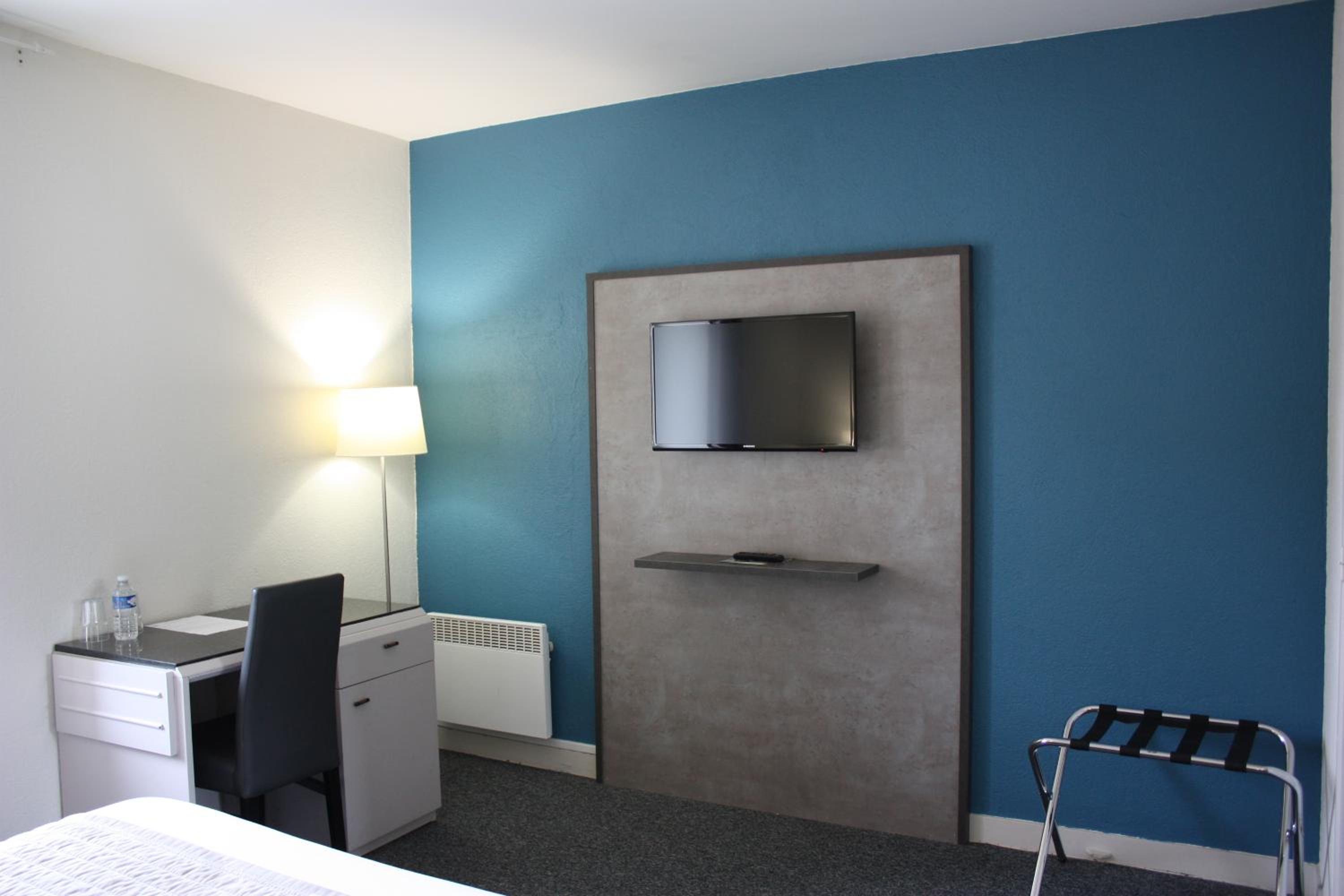 Triple Room with La Place d'Armes View photo 2
