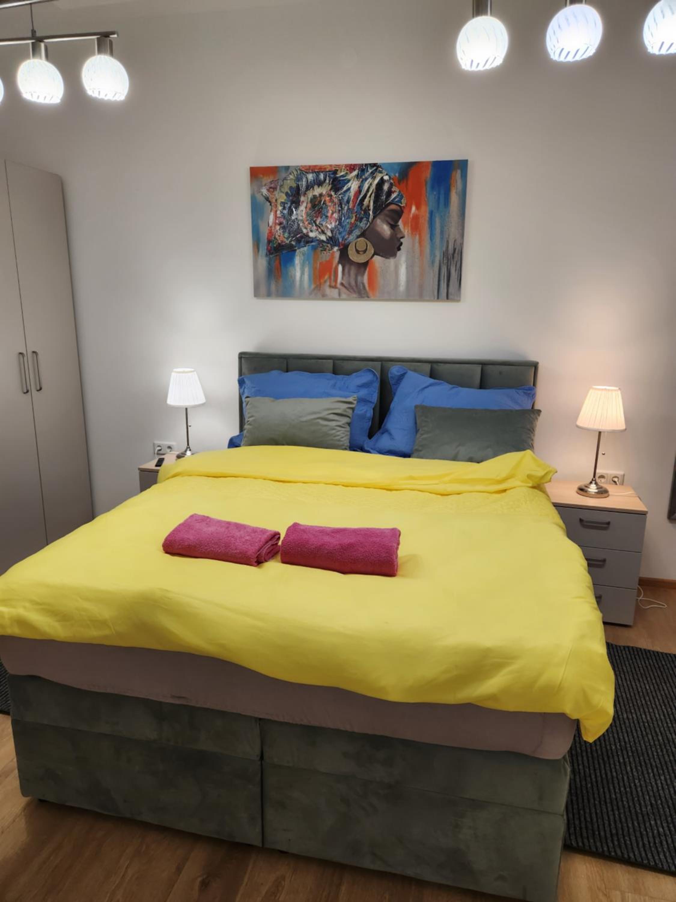 One-Bedroom Apartment