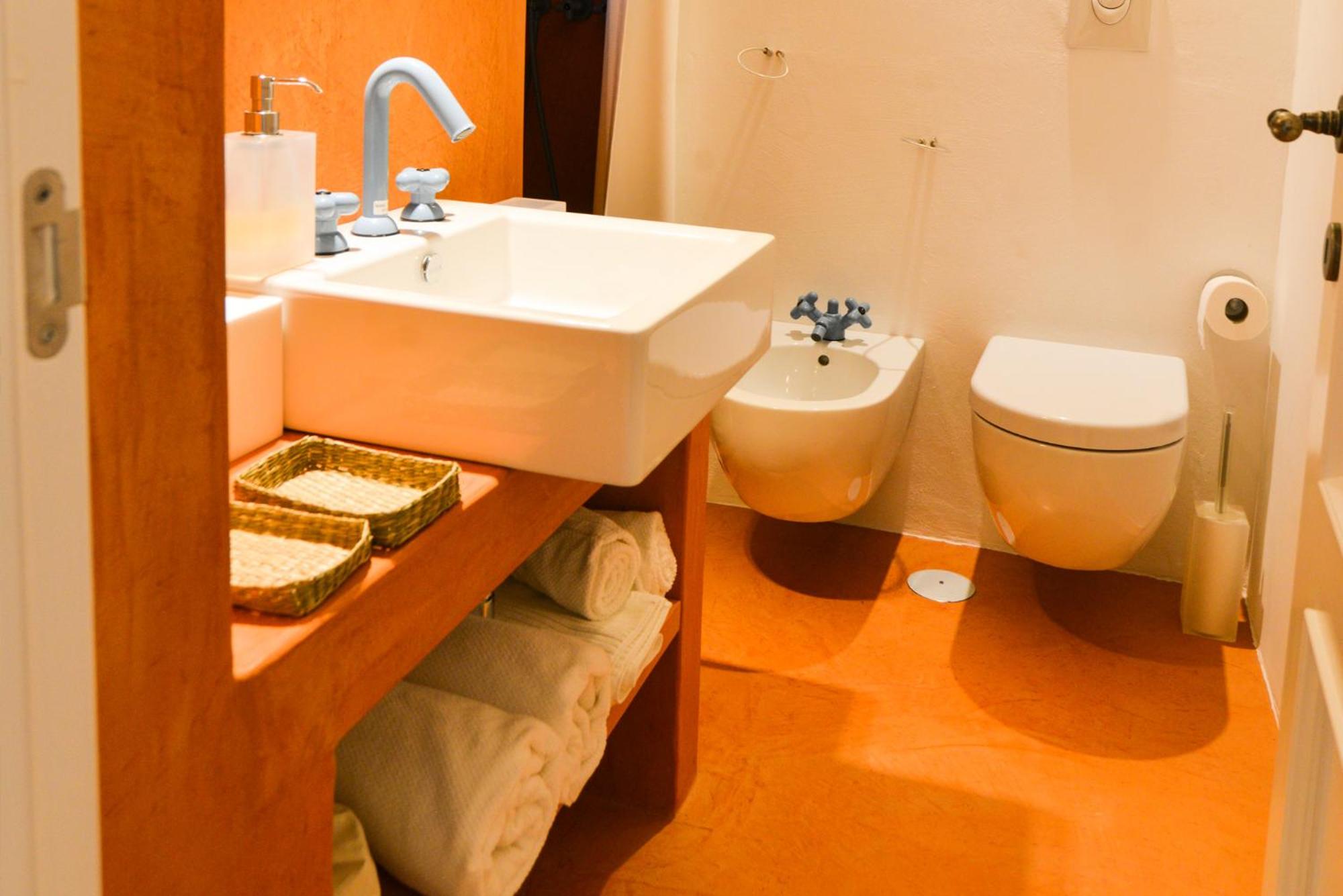 Double Room with Private Bathroom photo 2