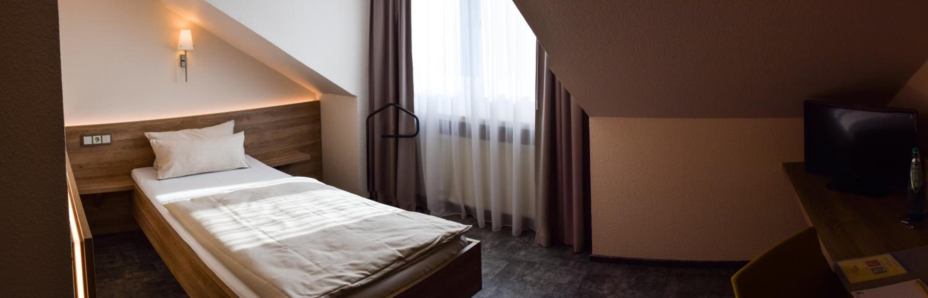 Single Room photo 2