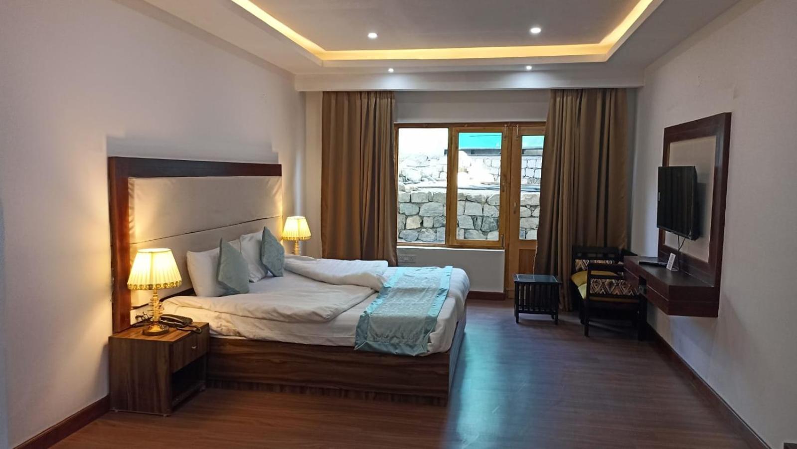 Budget Double Room photo 2