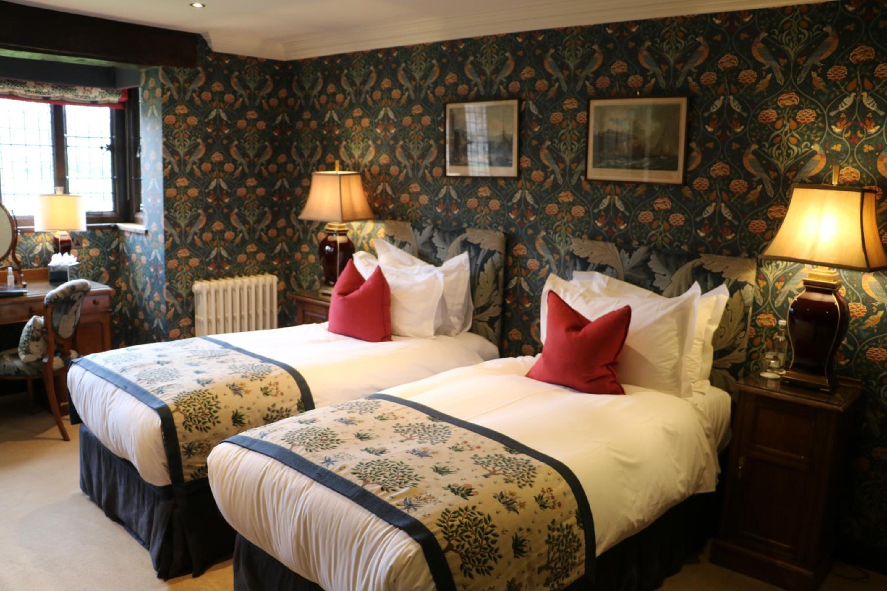 Feature Twin Room - Astor Wing photo 1