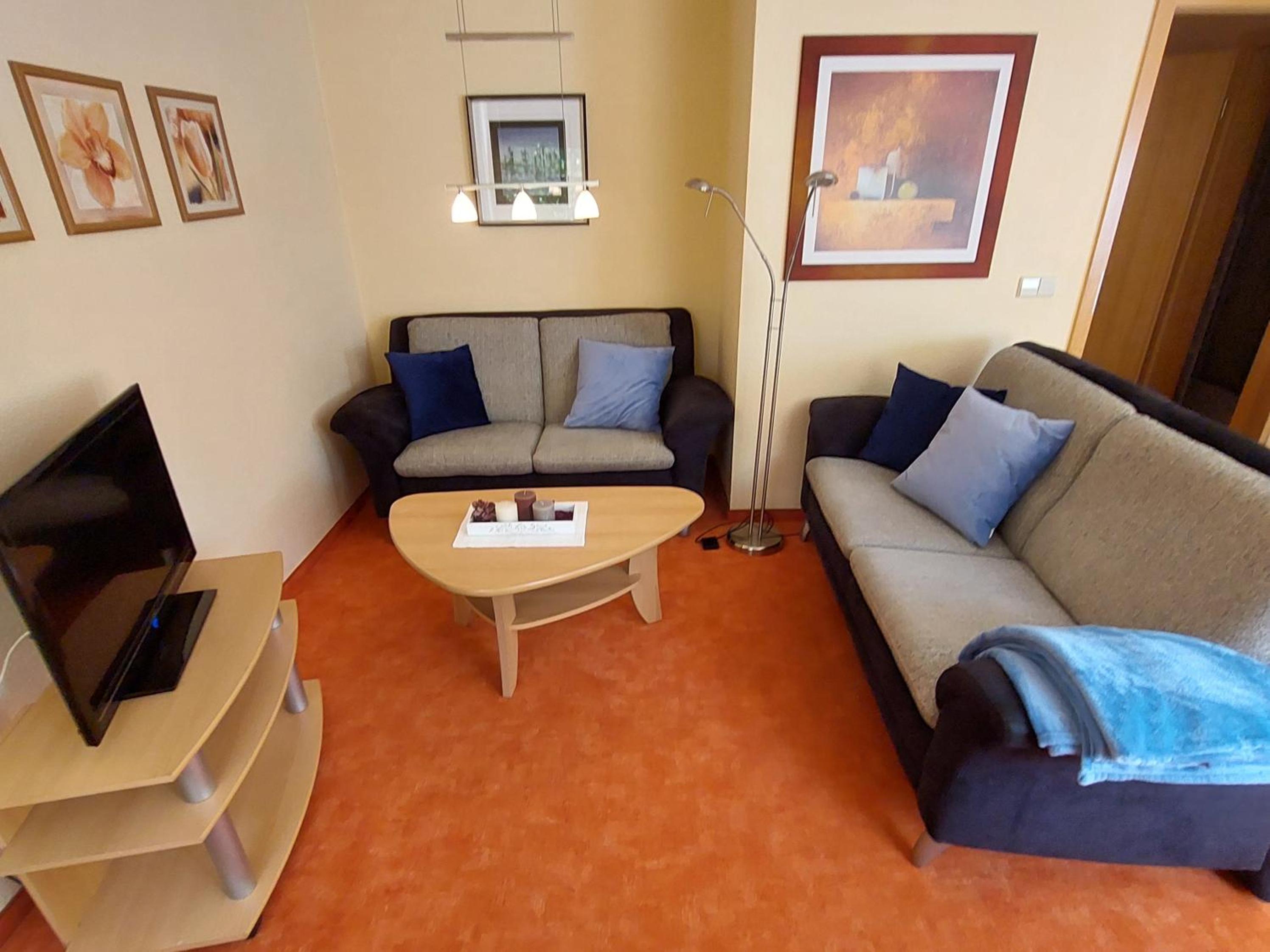 One-Bedroom Apartment photo 1