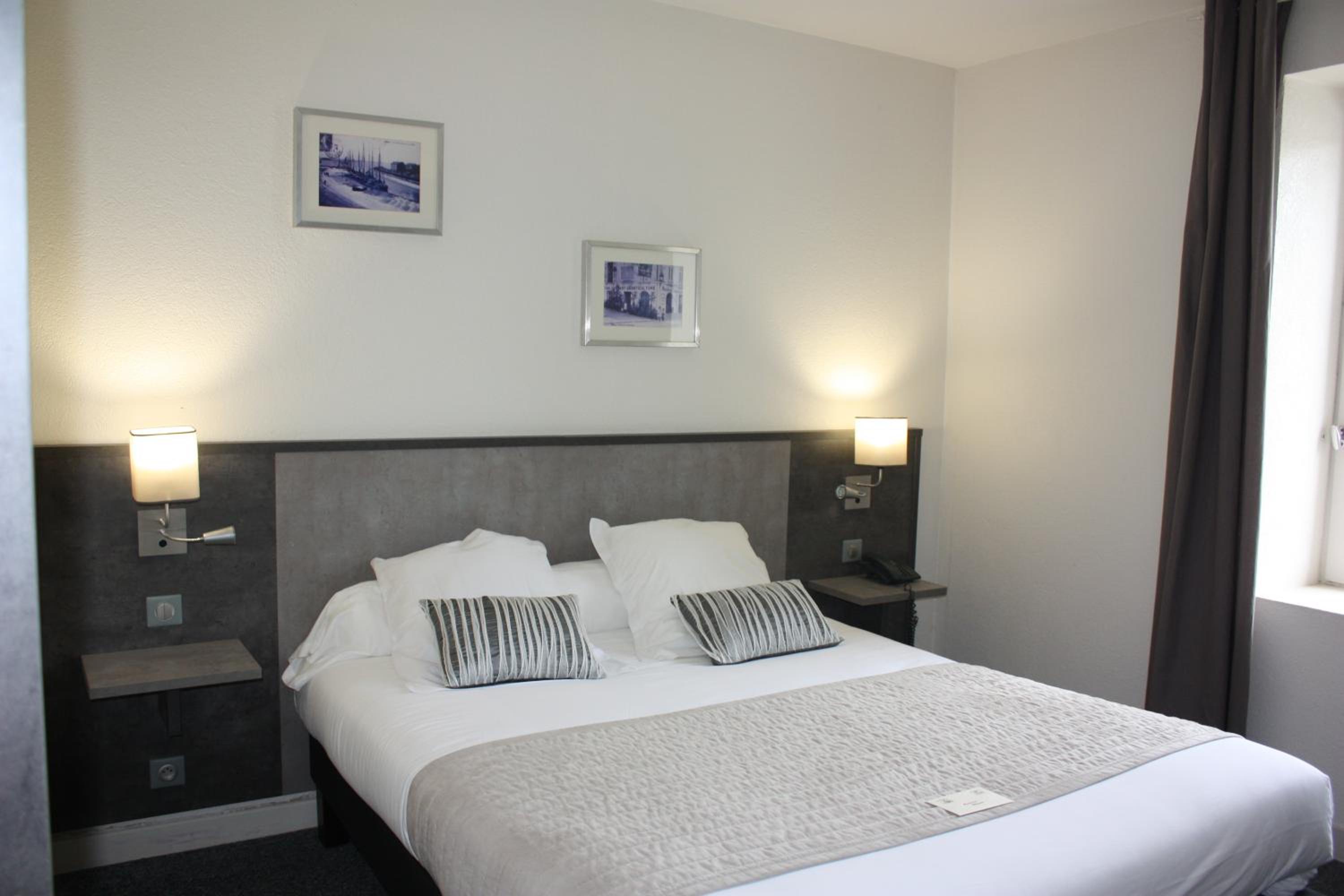Double Room with view La Place d'Armes photo 1