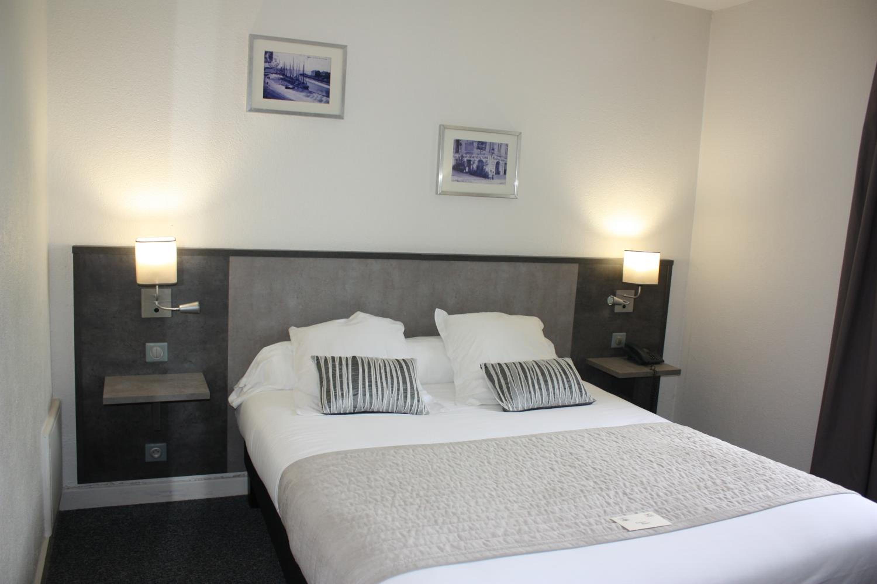 Double Room with view La Place d'Armes photo 2