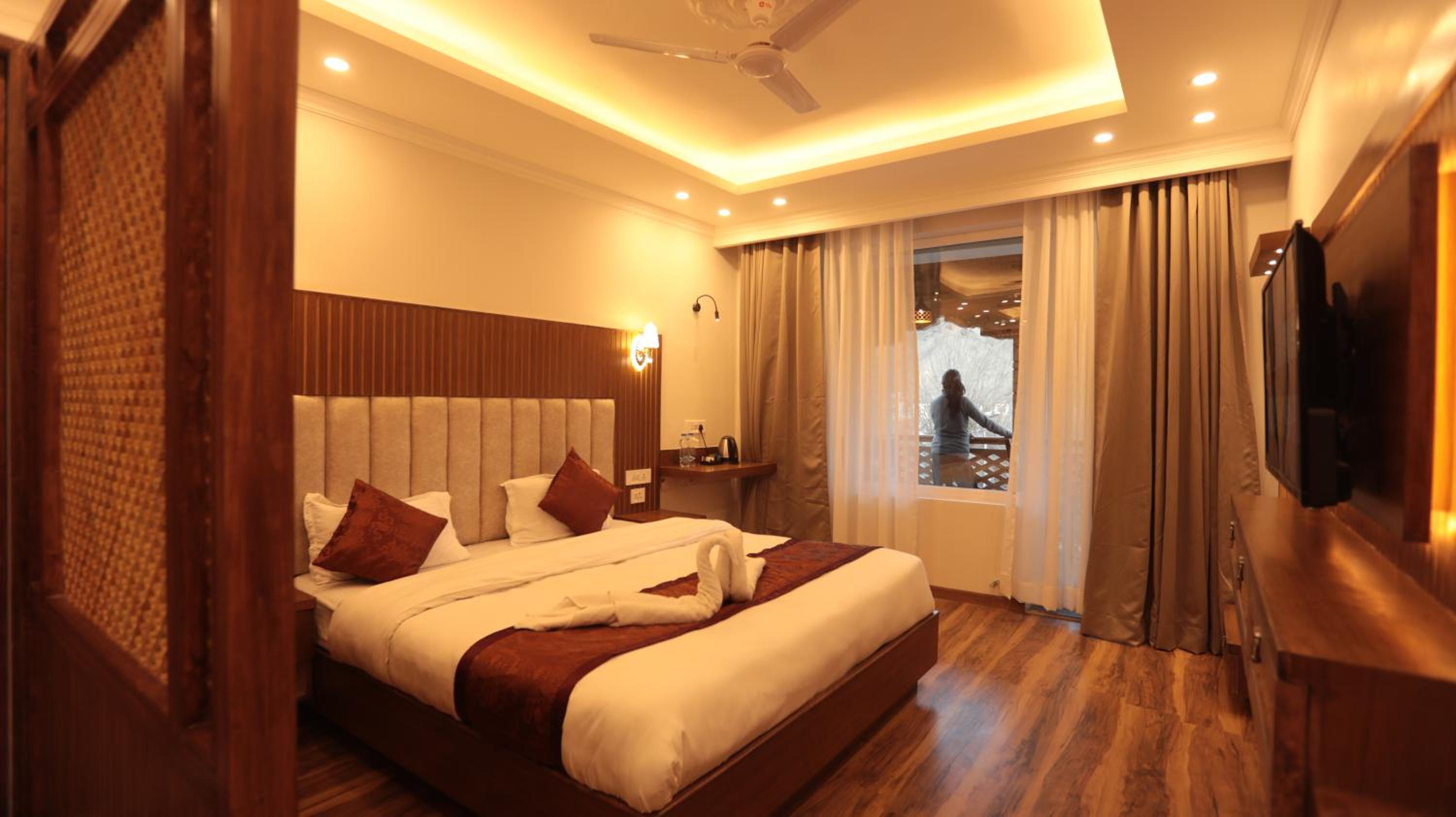 Deluxe Suite - Photo 5