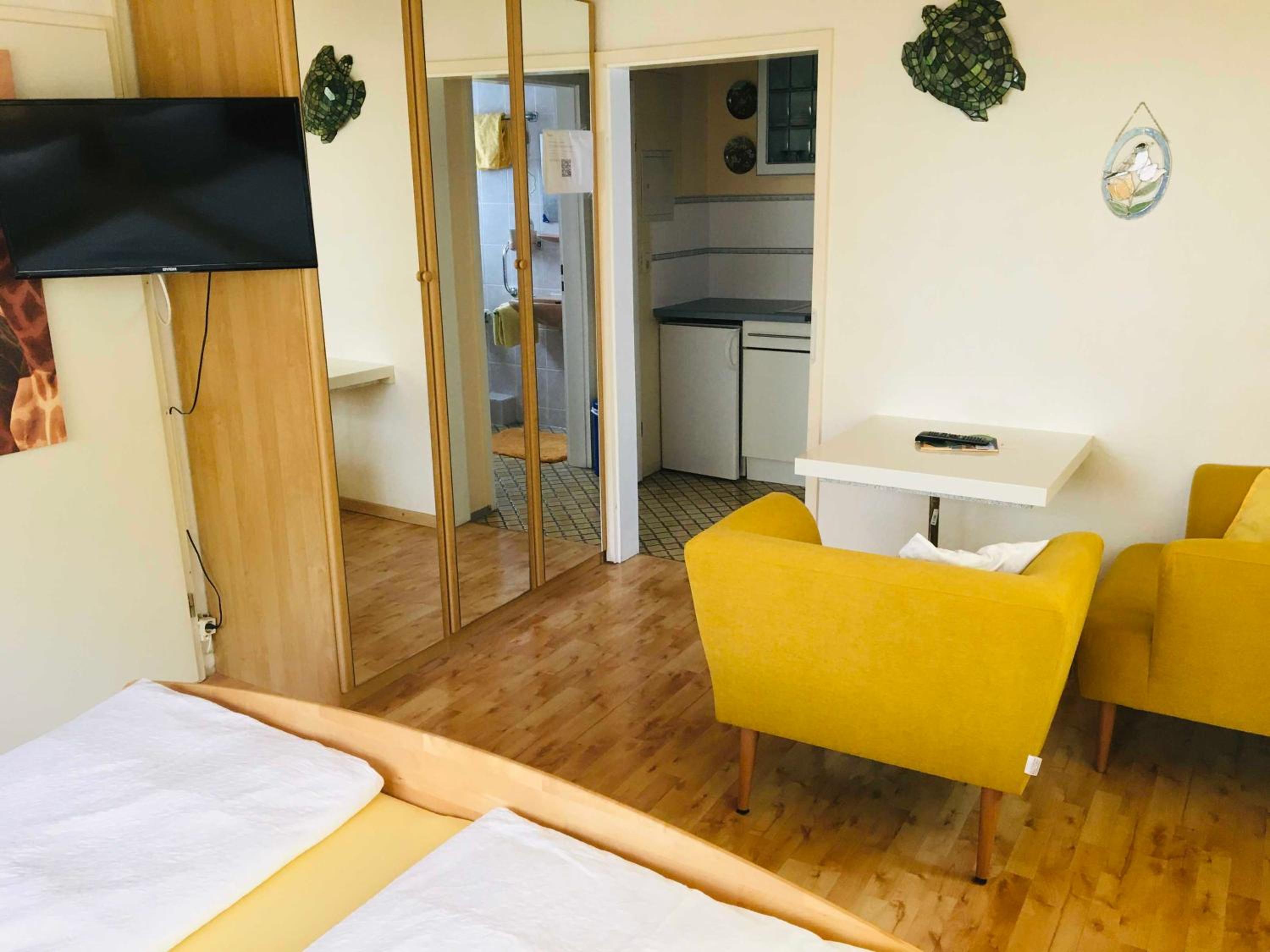 Double or Twin Room with Shower photo 3