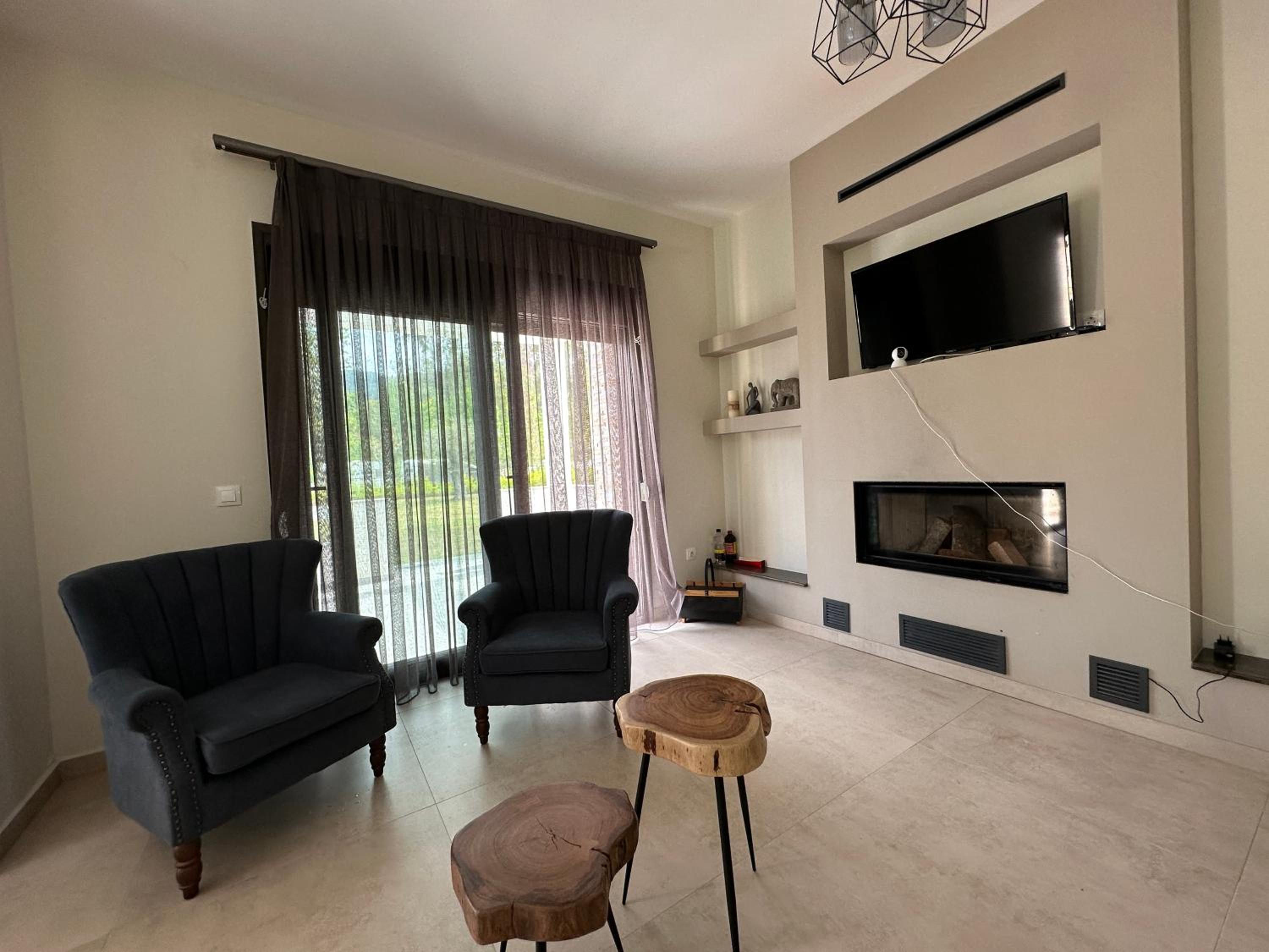 Villa photo 1
