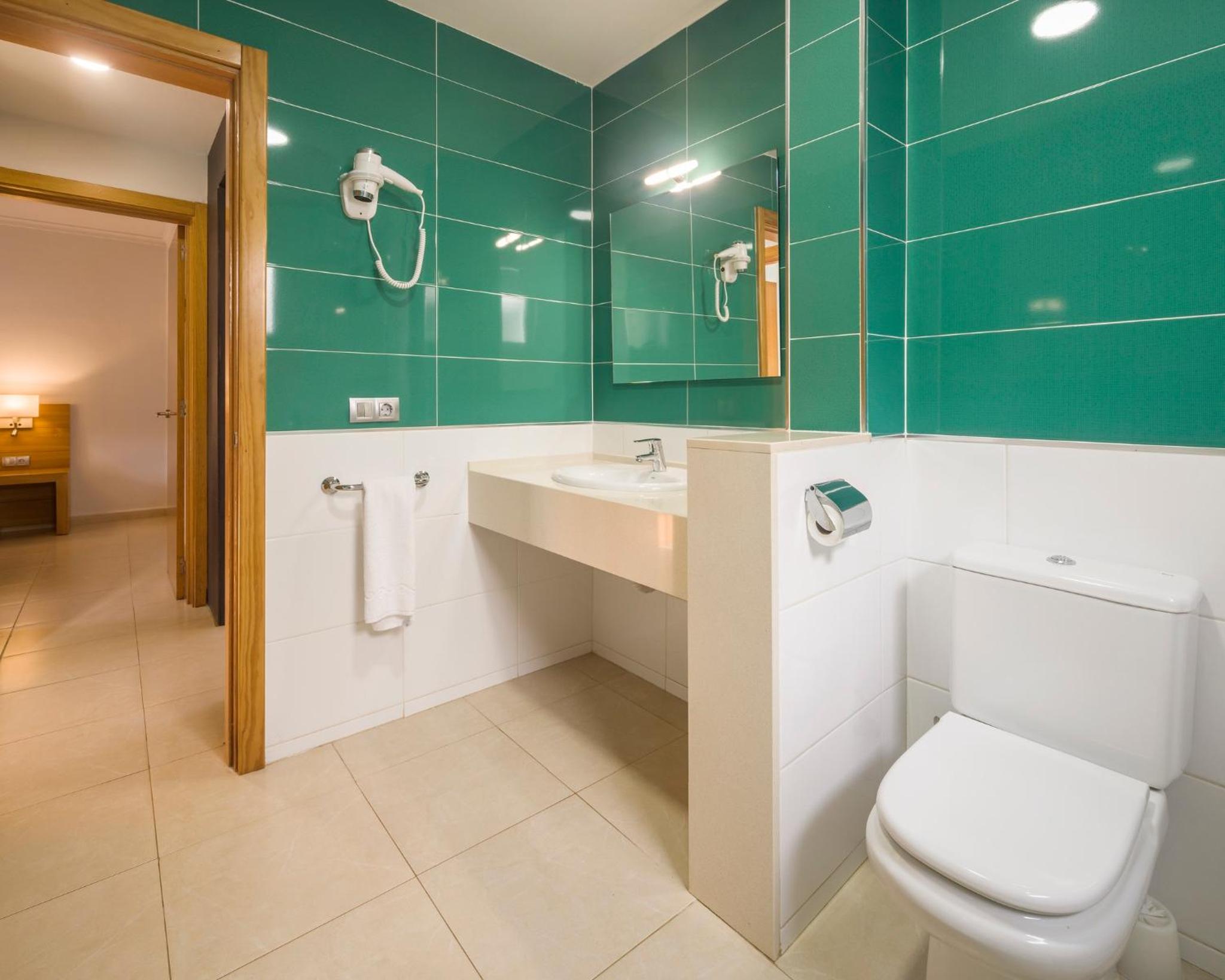 Villa de Dos Habitaciones (2 Adultos + 2 Niños)