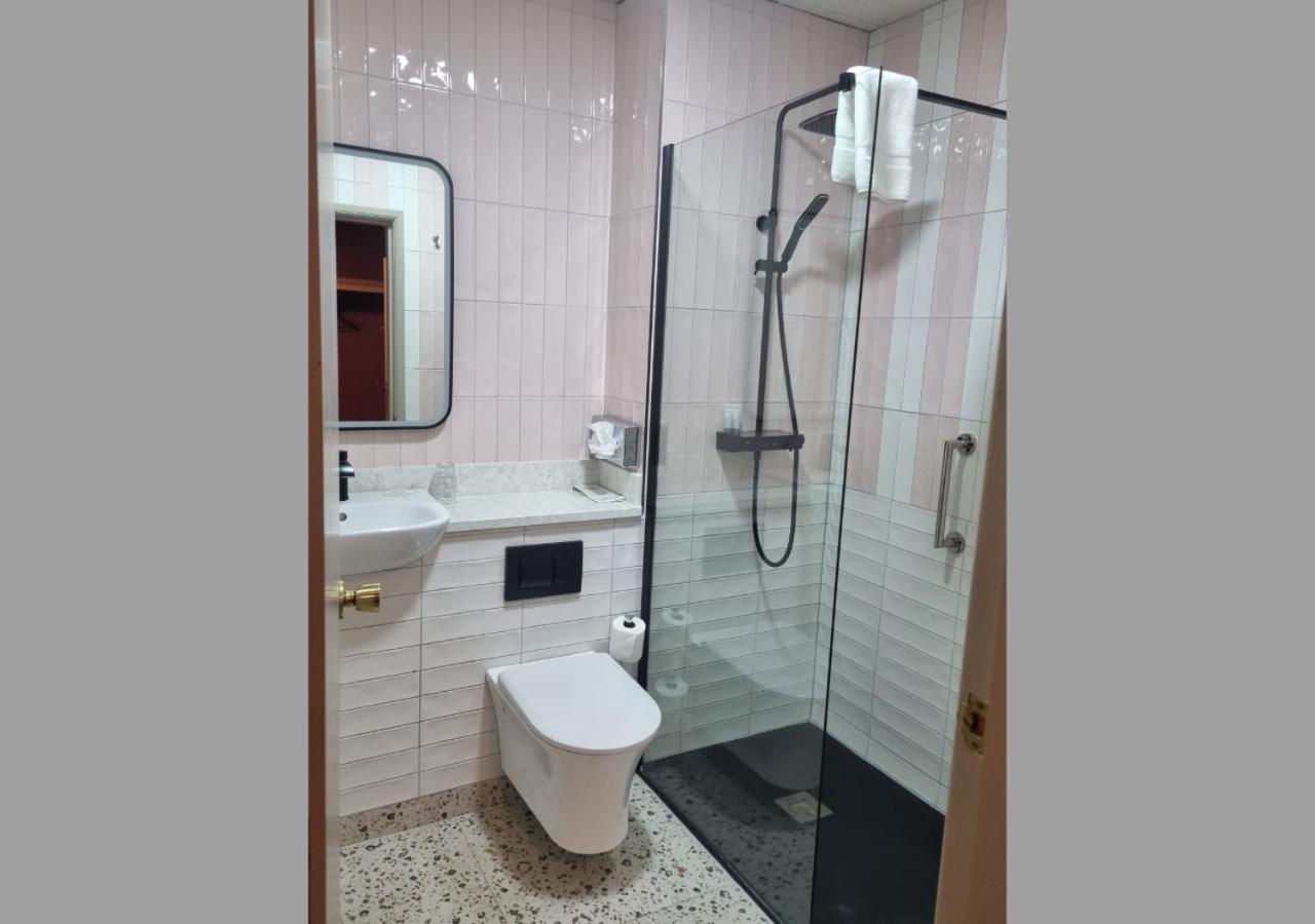 Deluxe Double Room with Two Double Beds photo 3