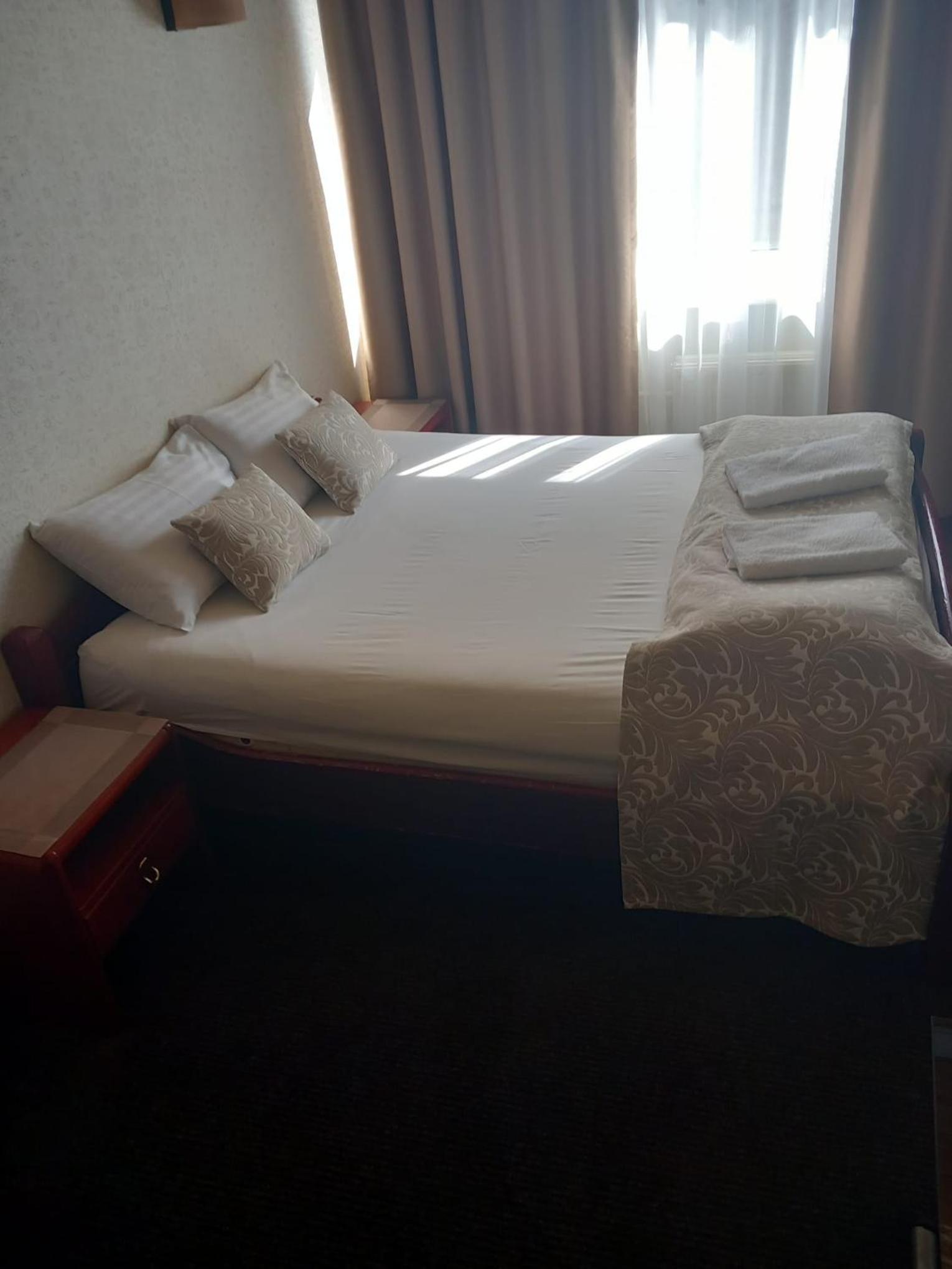 Standard Double Room - Photo 5
