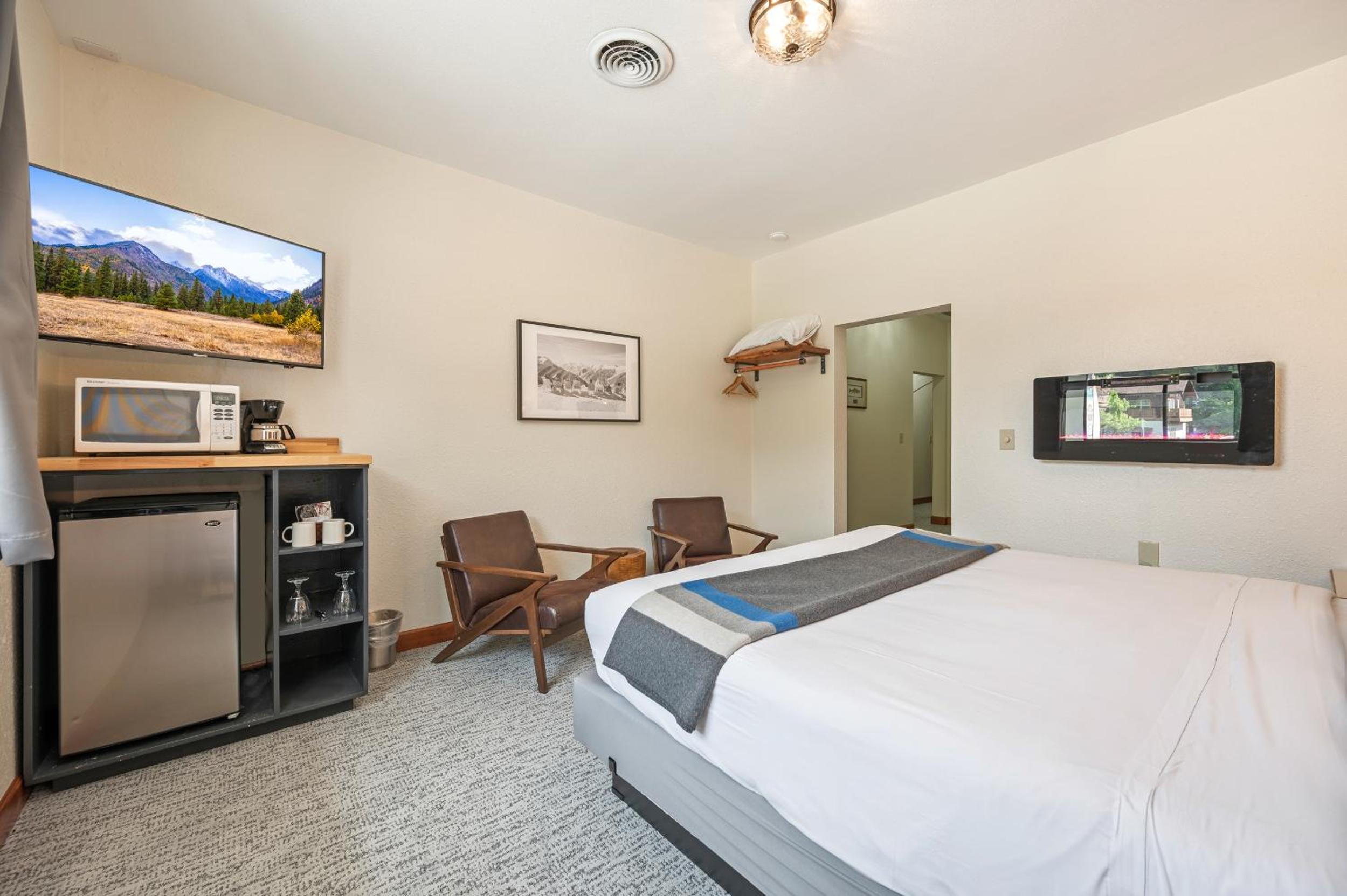 Queen Room with Spa Bath photo 3