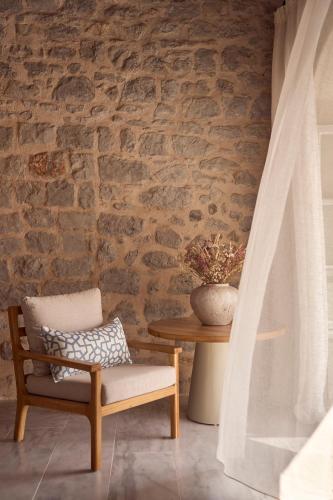 Beachfront Suite with Private Pool - Photo 12