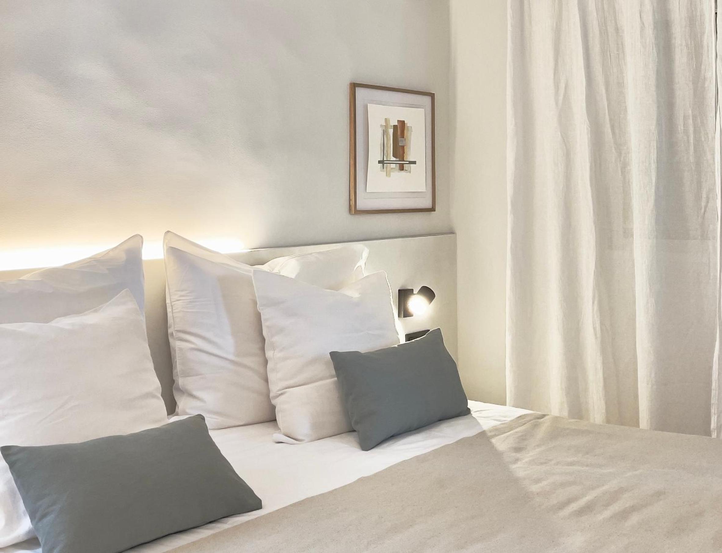 Standard Double or Twin Room photo 3
