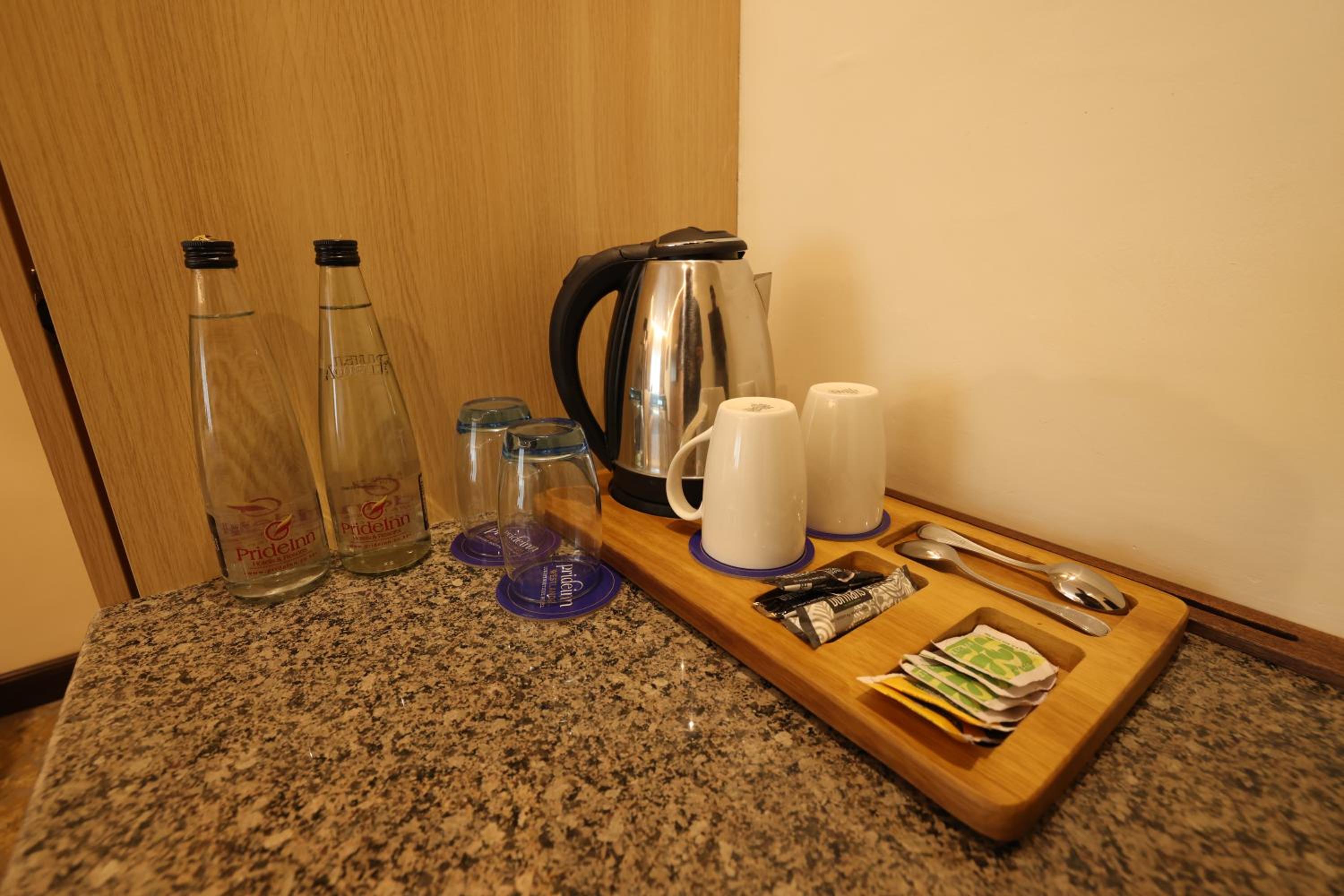 Deluxe Double Room - Photo 9