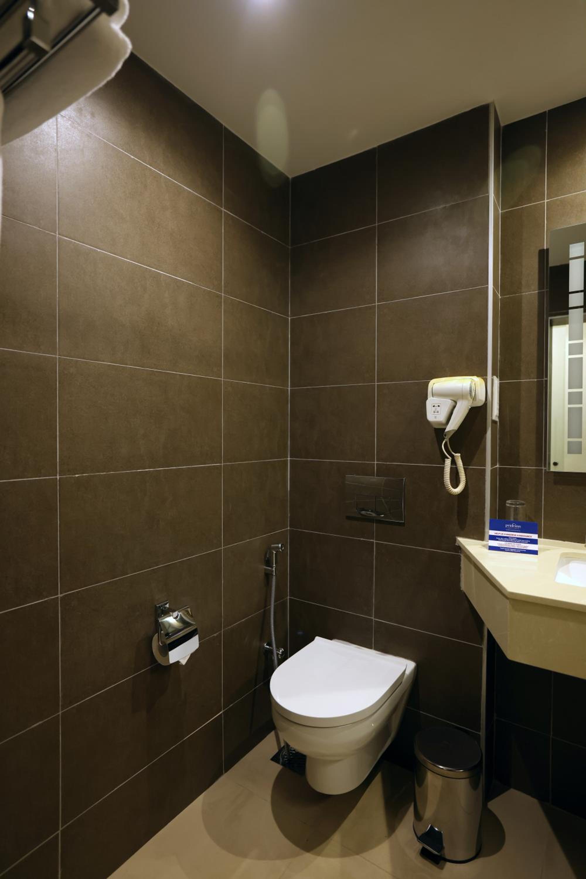 Deluxe Double Room - Photo 24