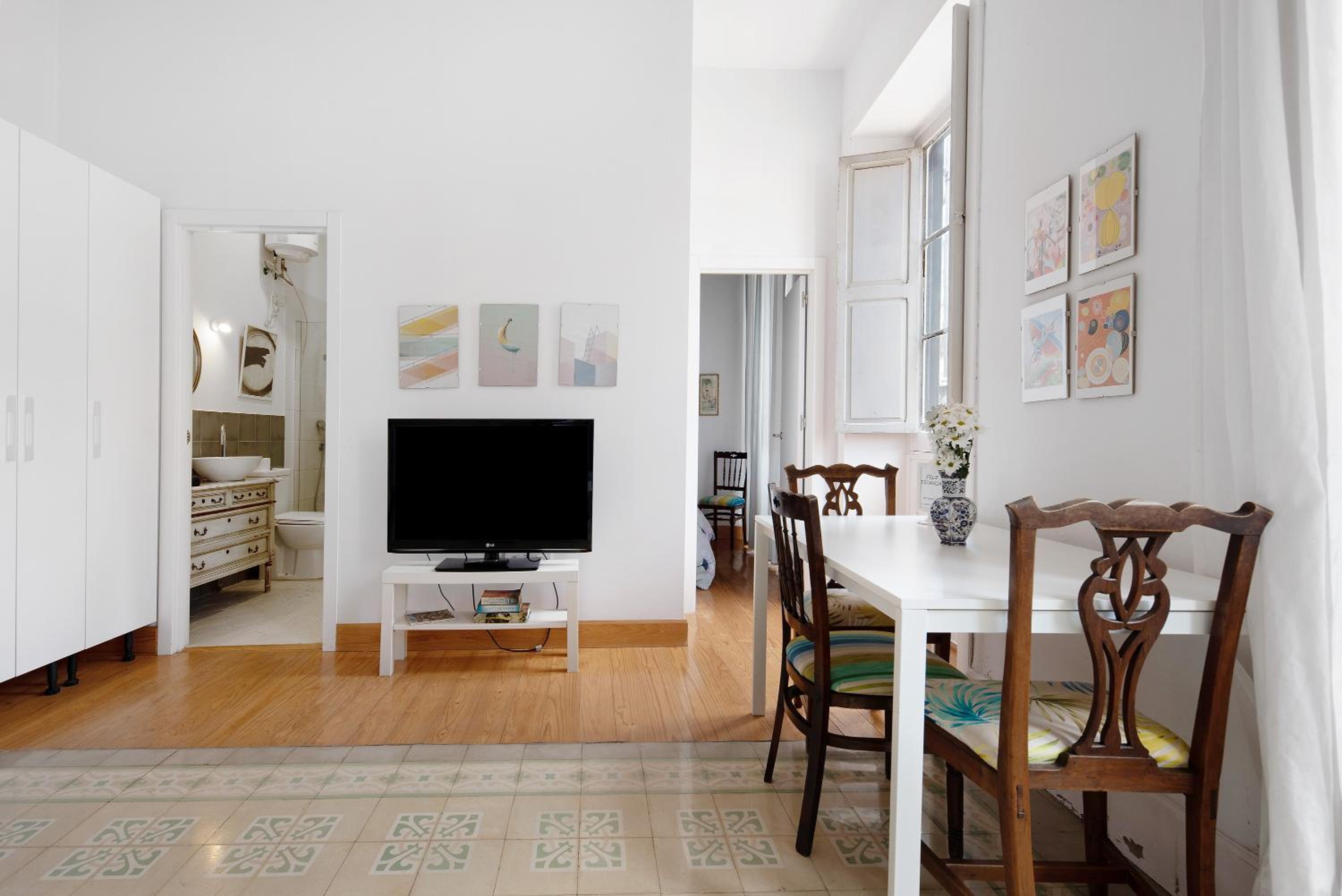 Superior Apartment with City View photo 3