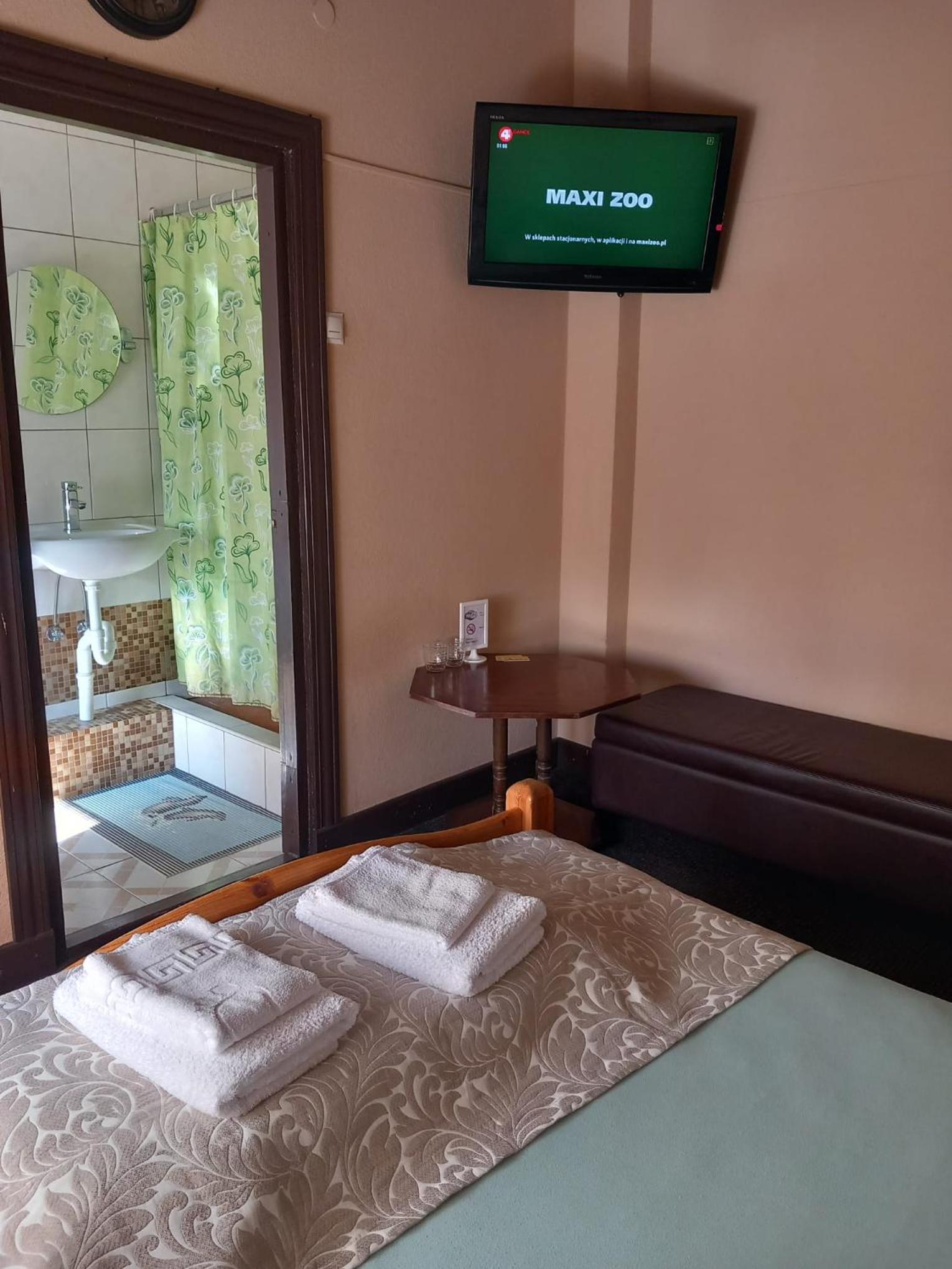 Standard Double Room - Photo 3