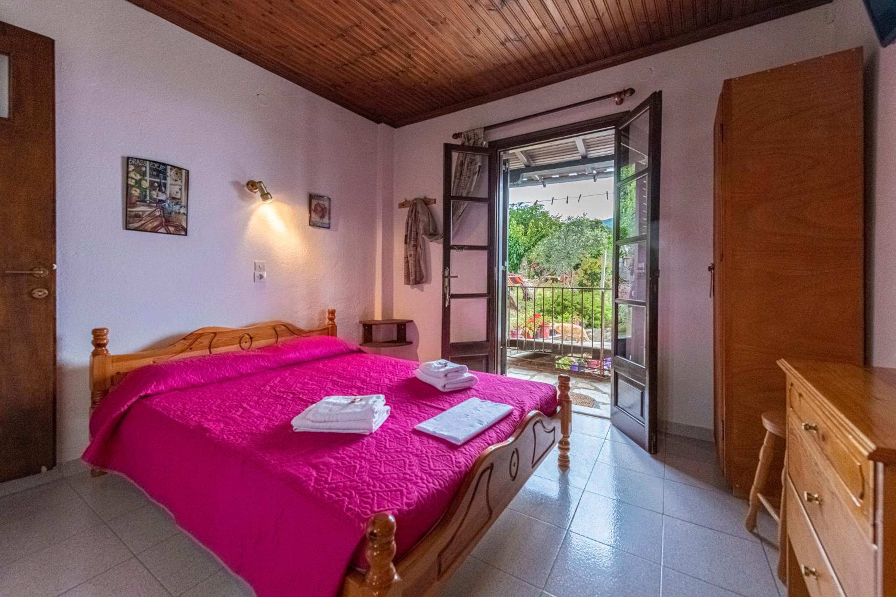 Studio with Garden View
