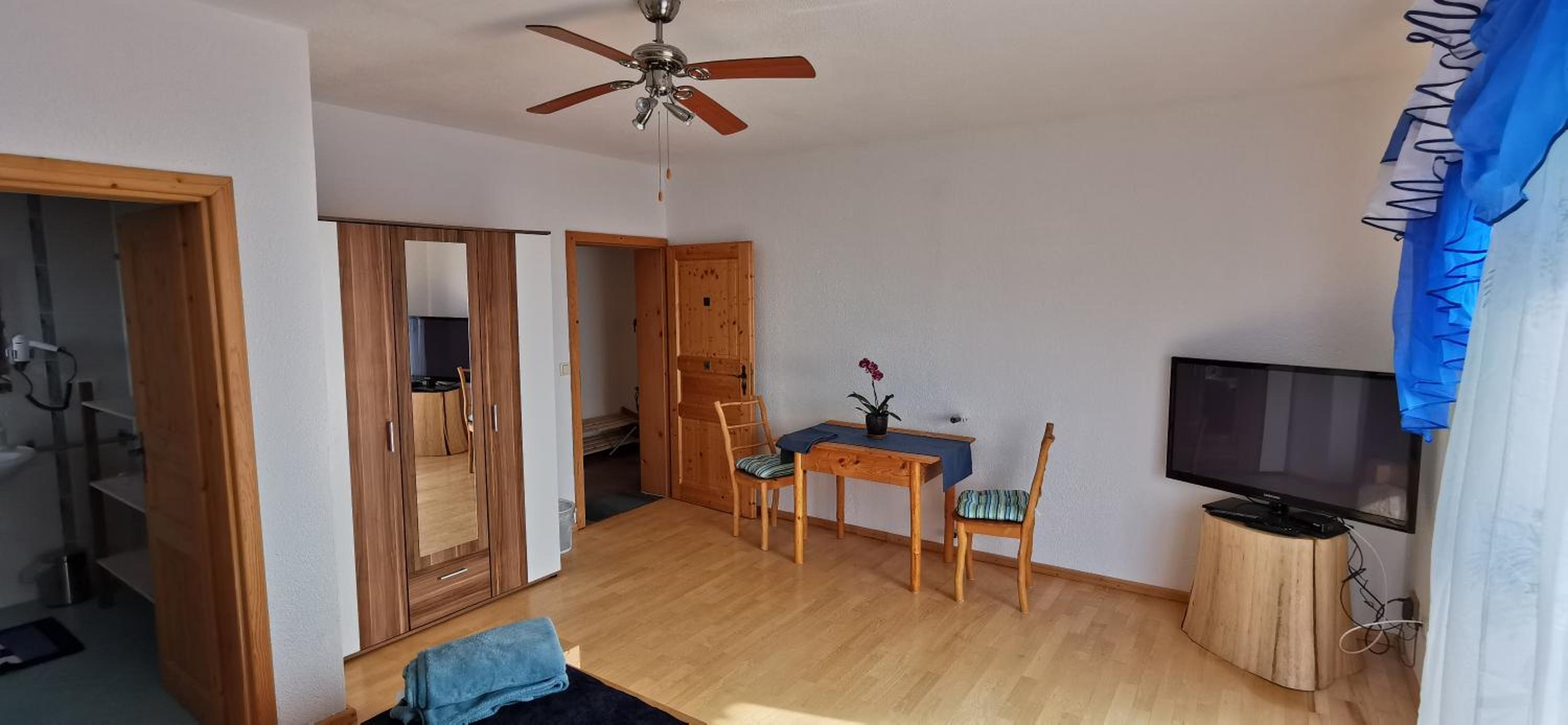 King Room with Balcony photo 1