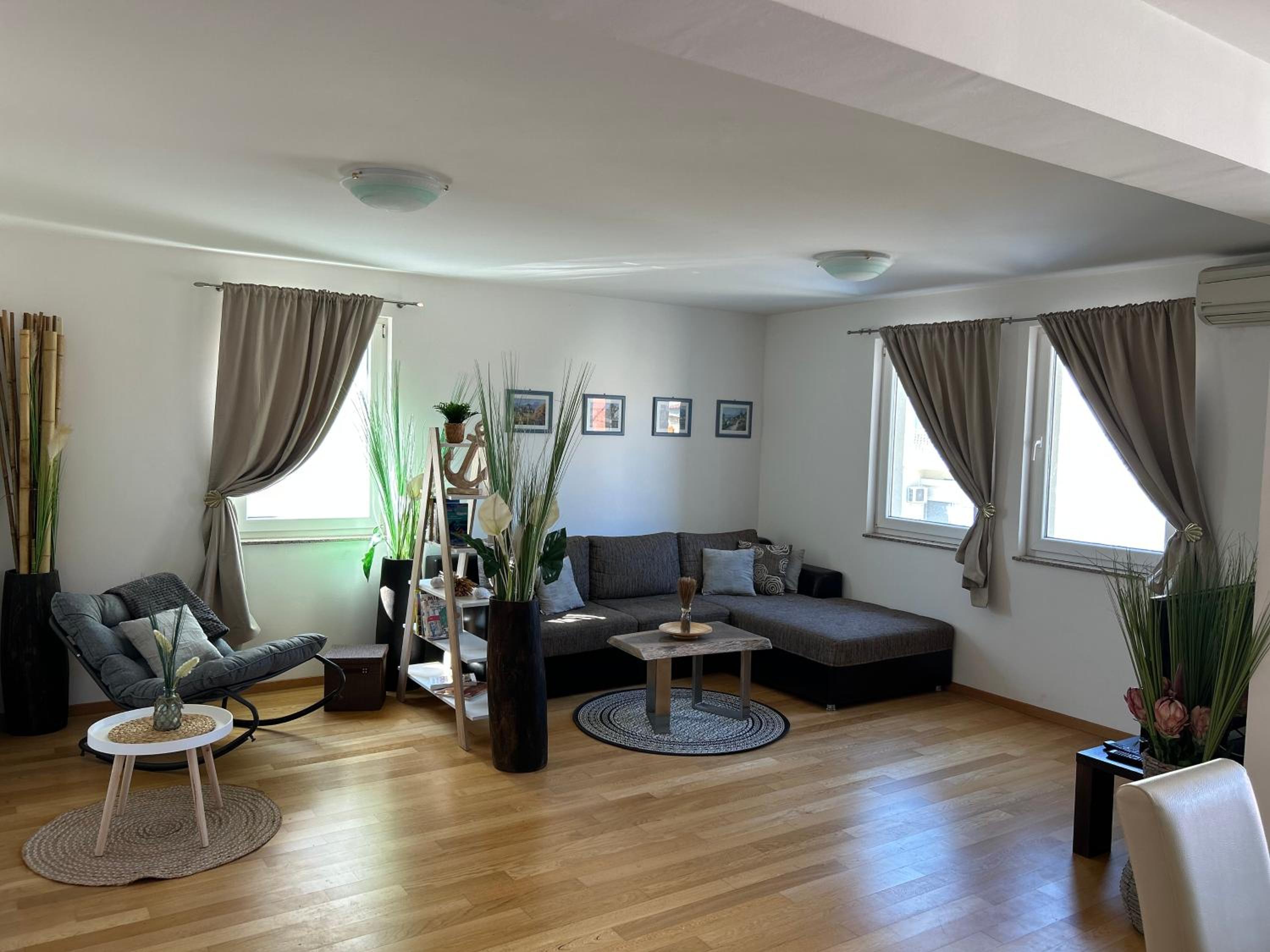Three-Bedroom Apartment photo 1
