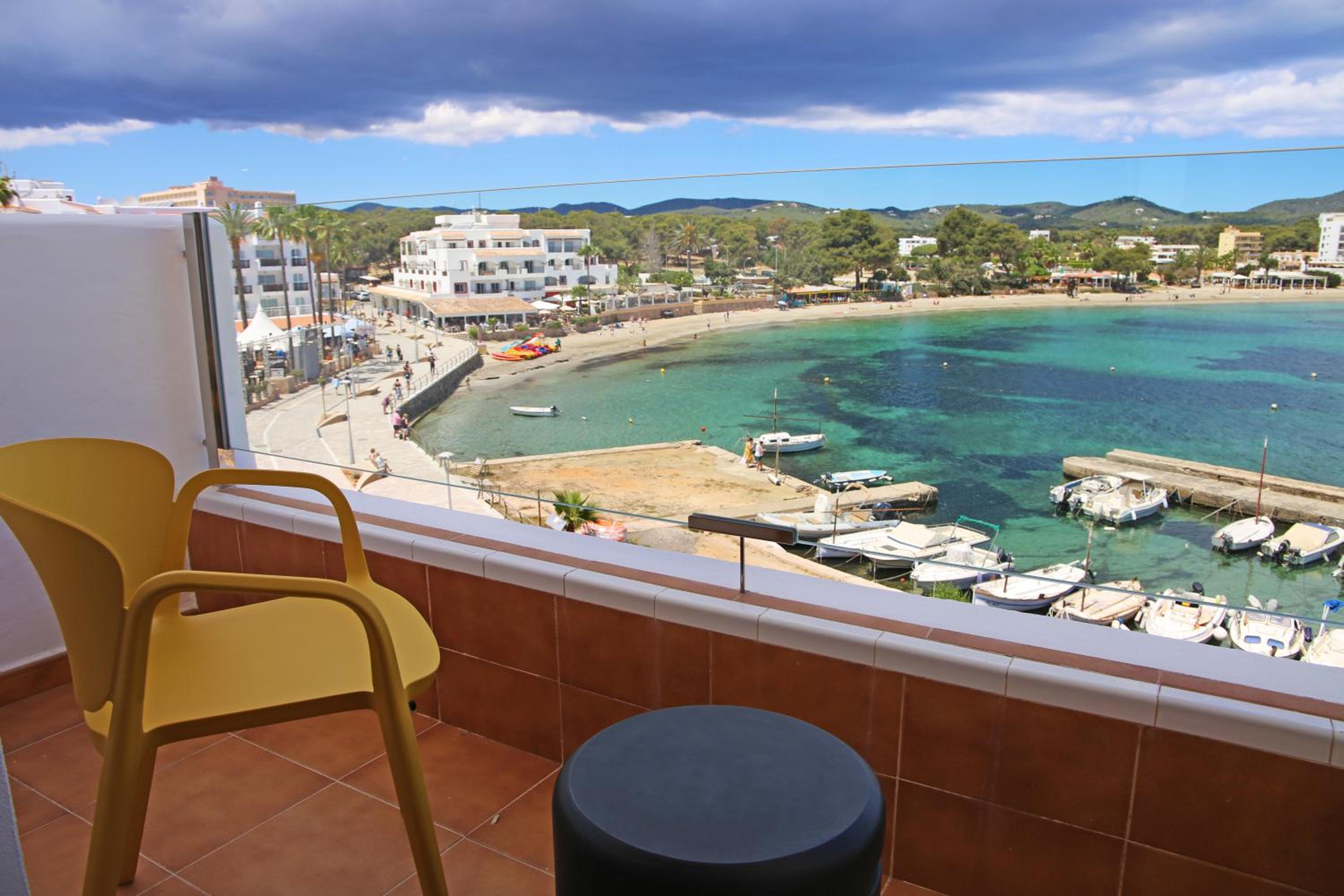Junior Suite with Sea View photo 3