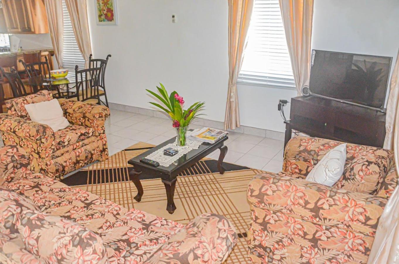 Two-Bedroom House photo 1
