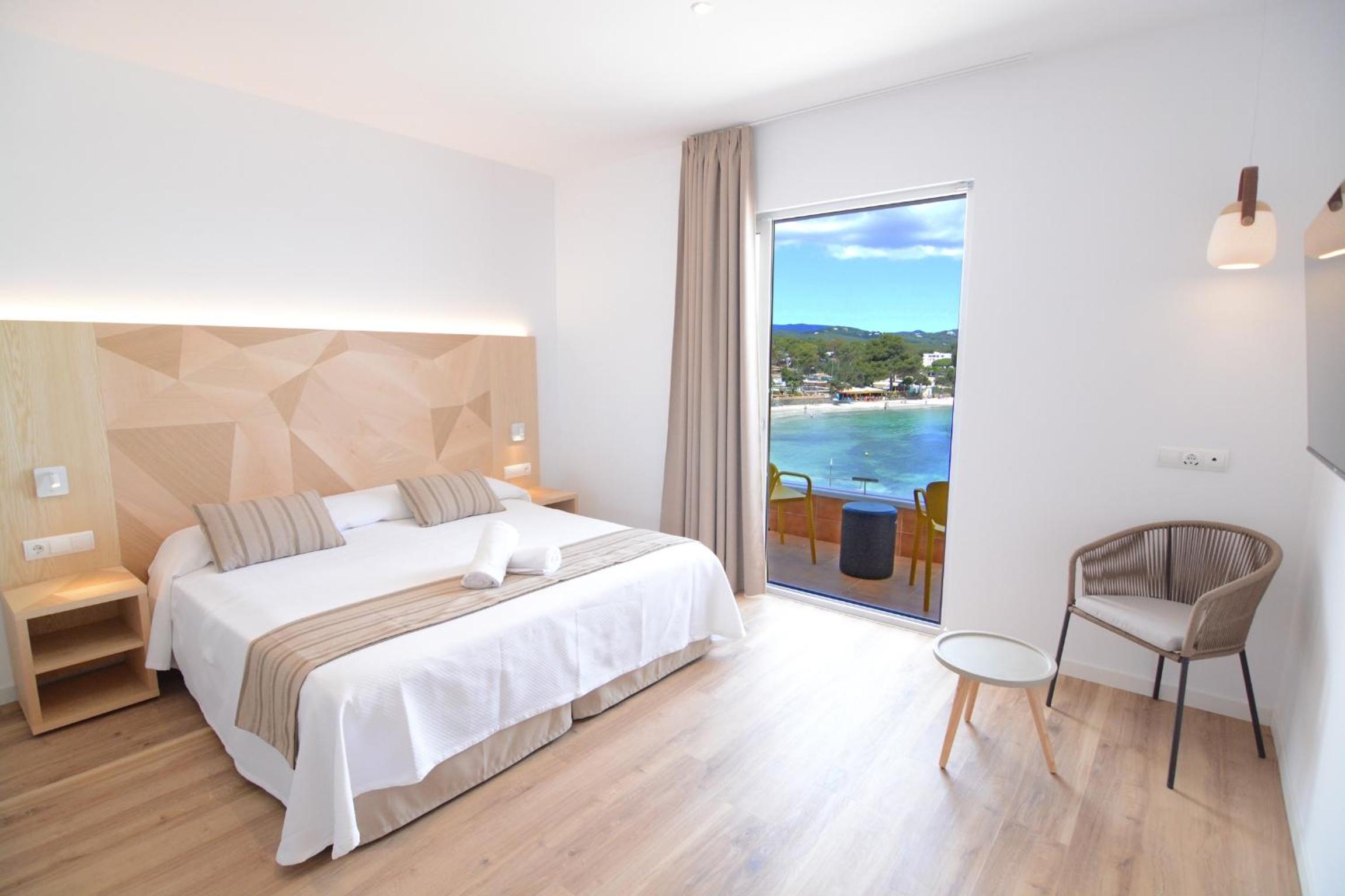 Suite Junior con vista al mar.