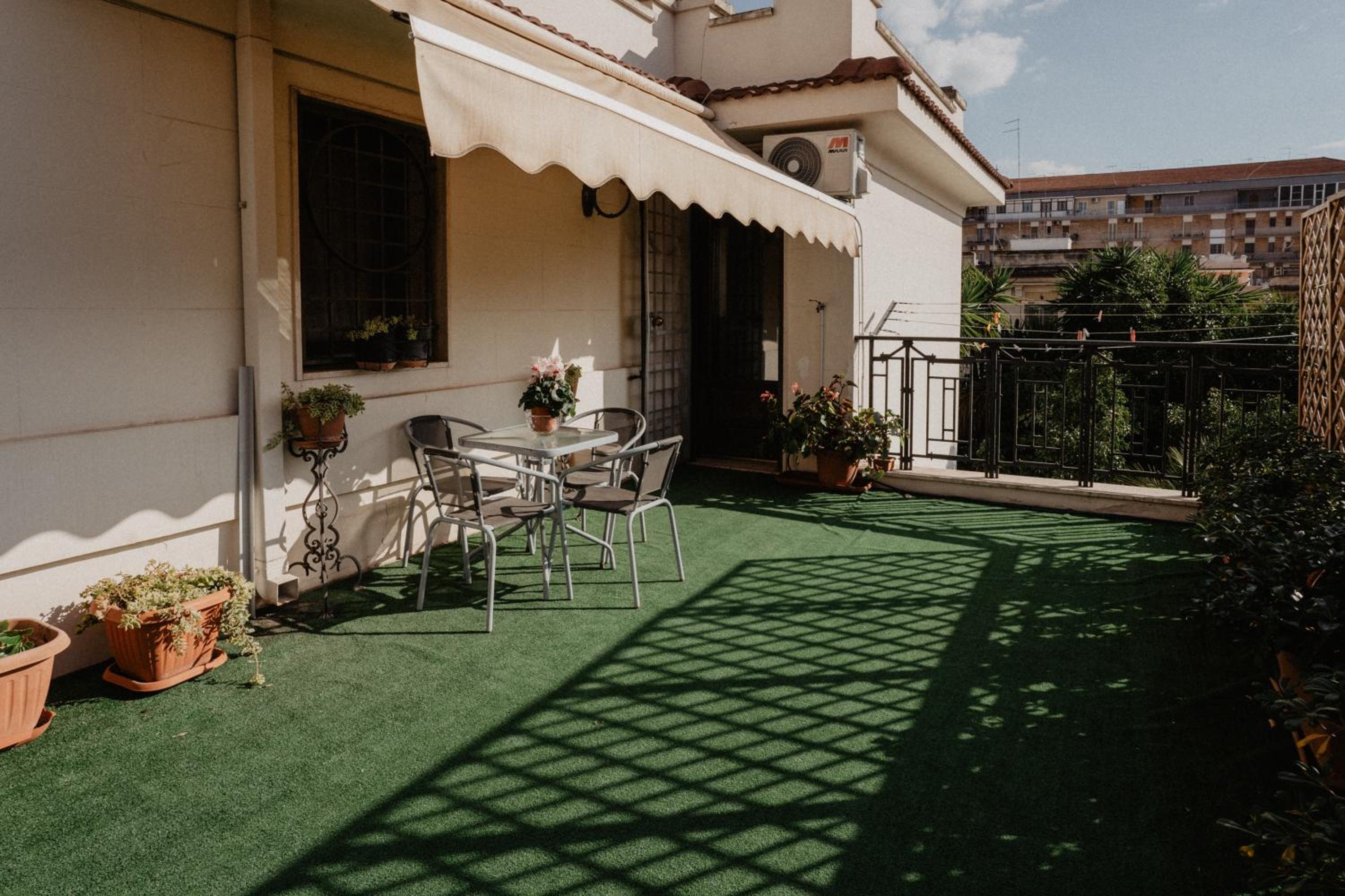 Suite with Terrace - Photo 4