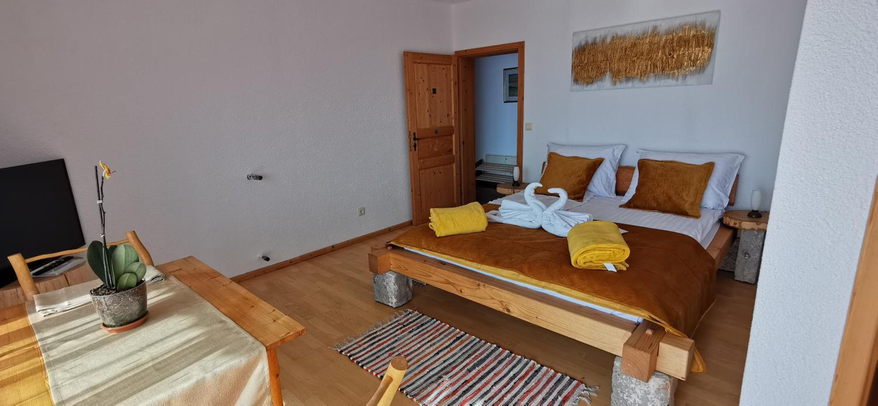 King Room with Balcony photo 2